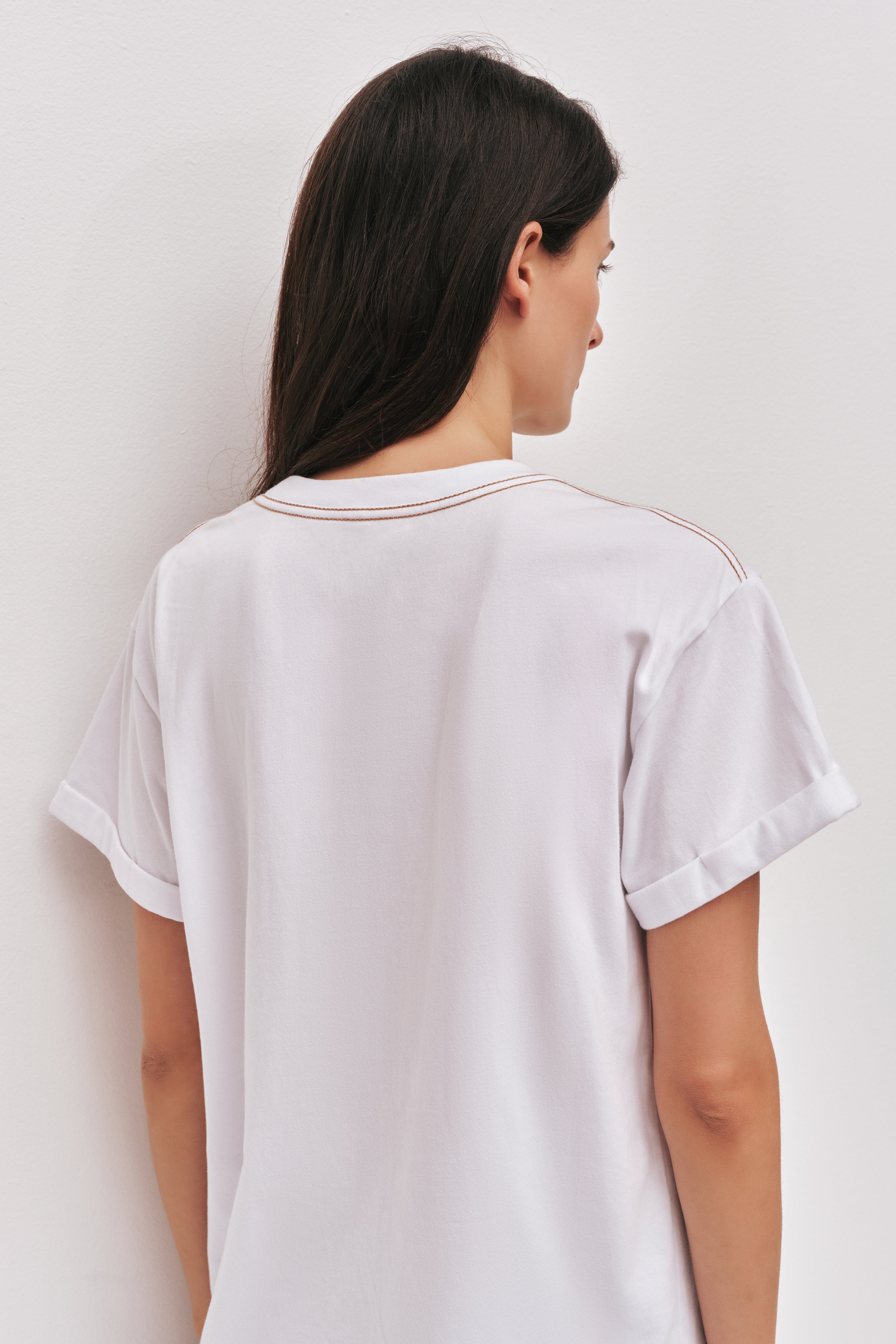 26RE1214_WHT-SND_4_1762927933