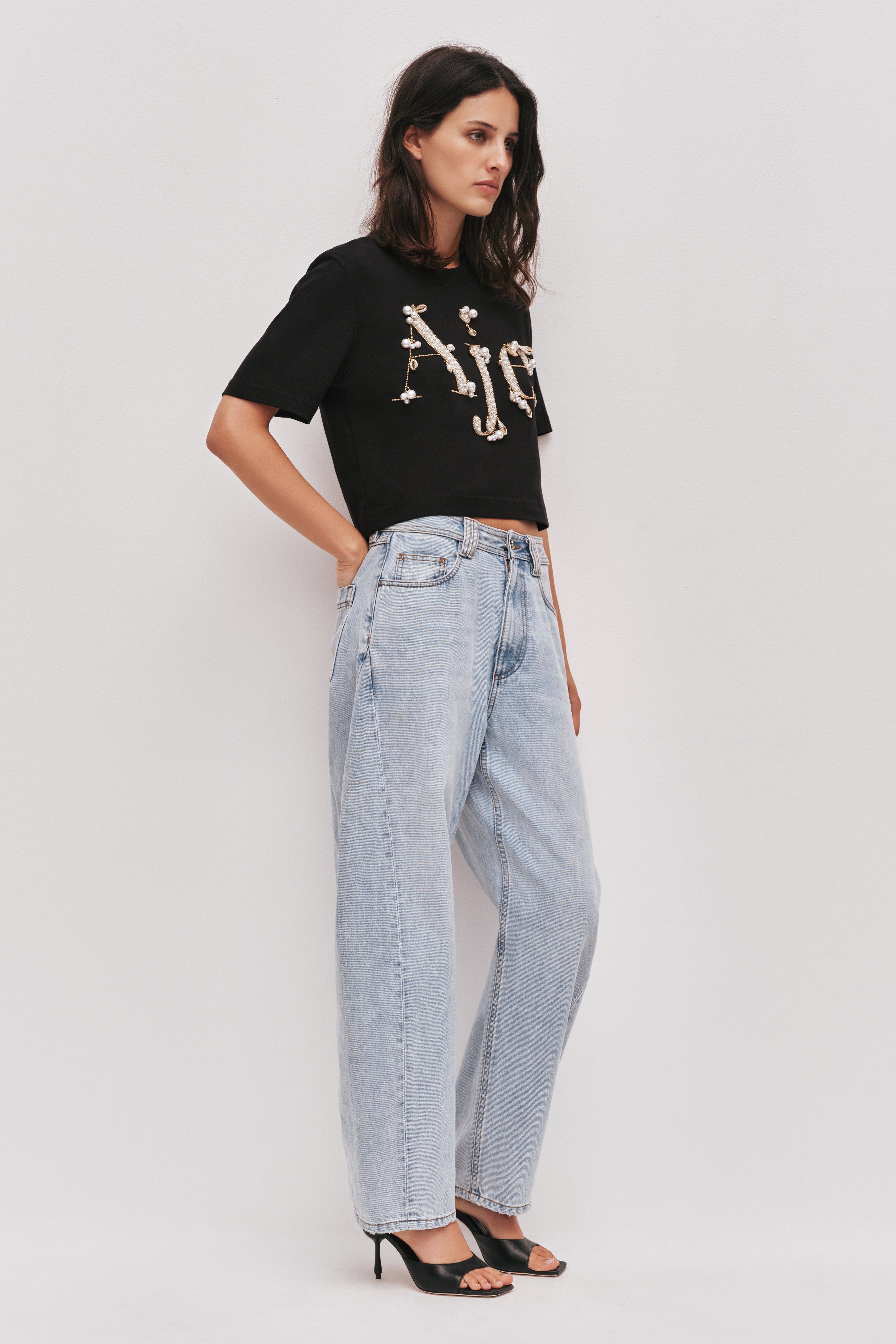 26RE1215_BLK-GLD_5_1762927501