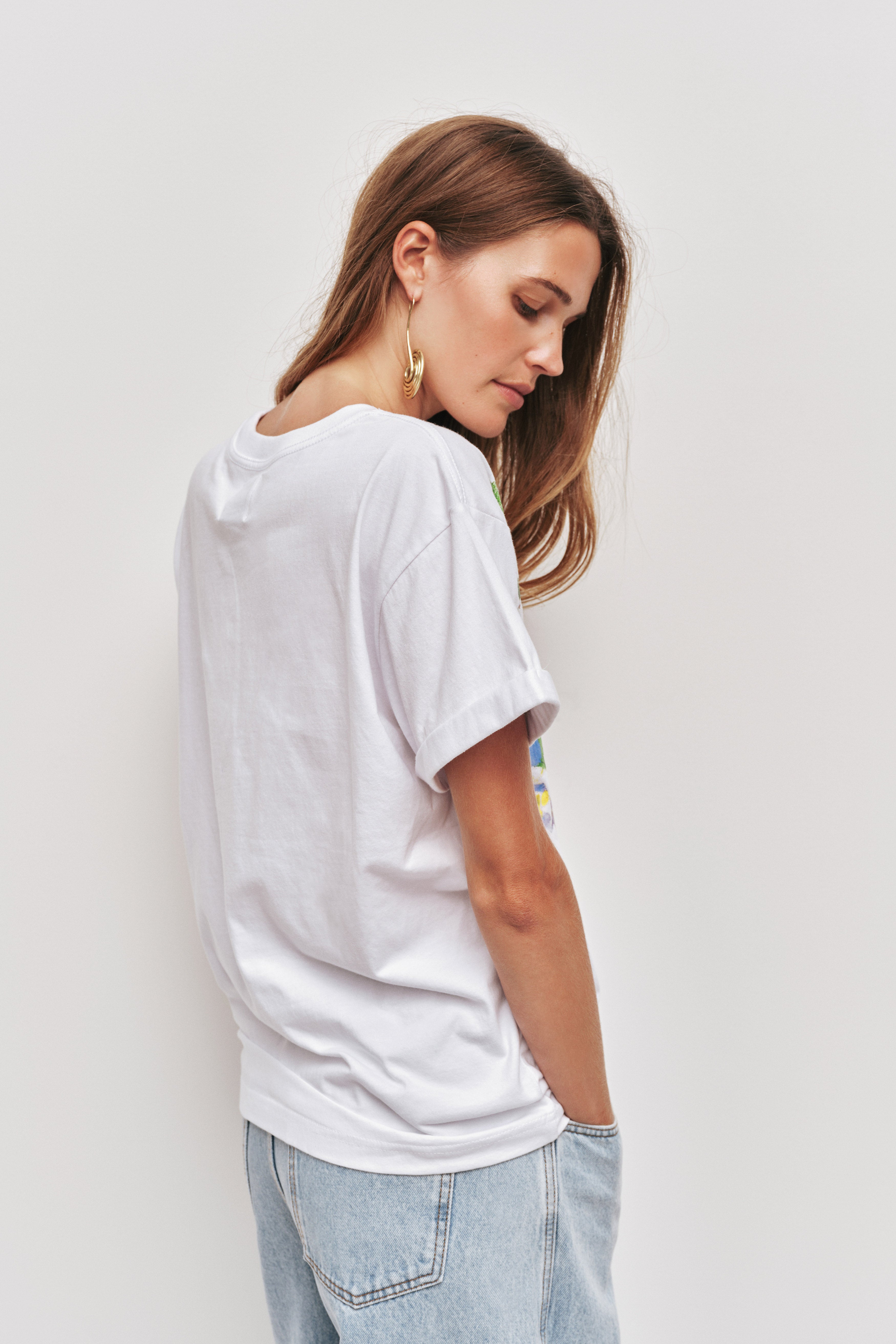 26RE1445_WHT-LAVAD_5_1759035377