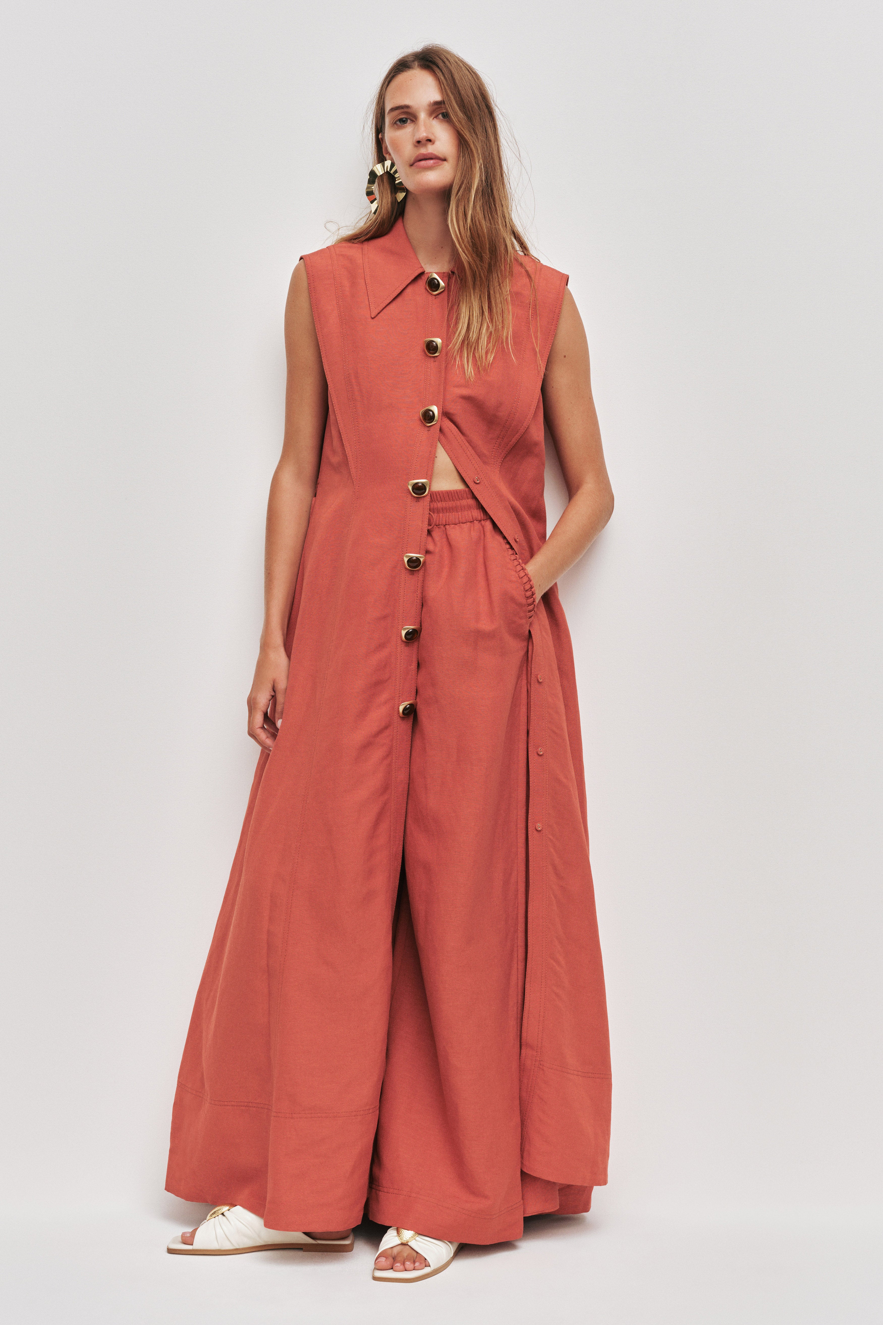 26RE3001_HONEY_1_1759283099