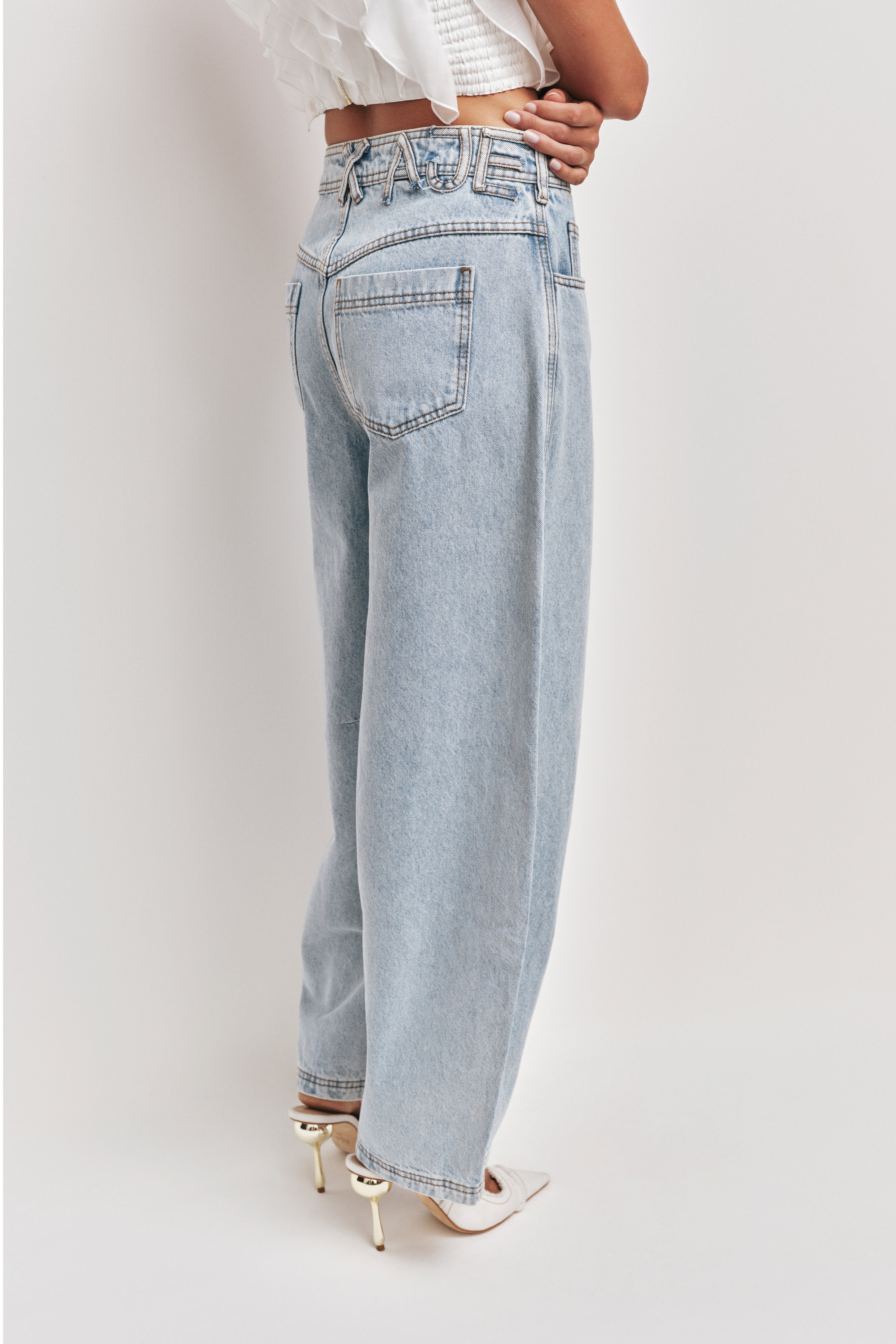 26RE3015_LT-WSH-BLU_4_1759037320