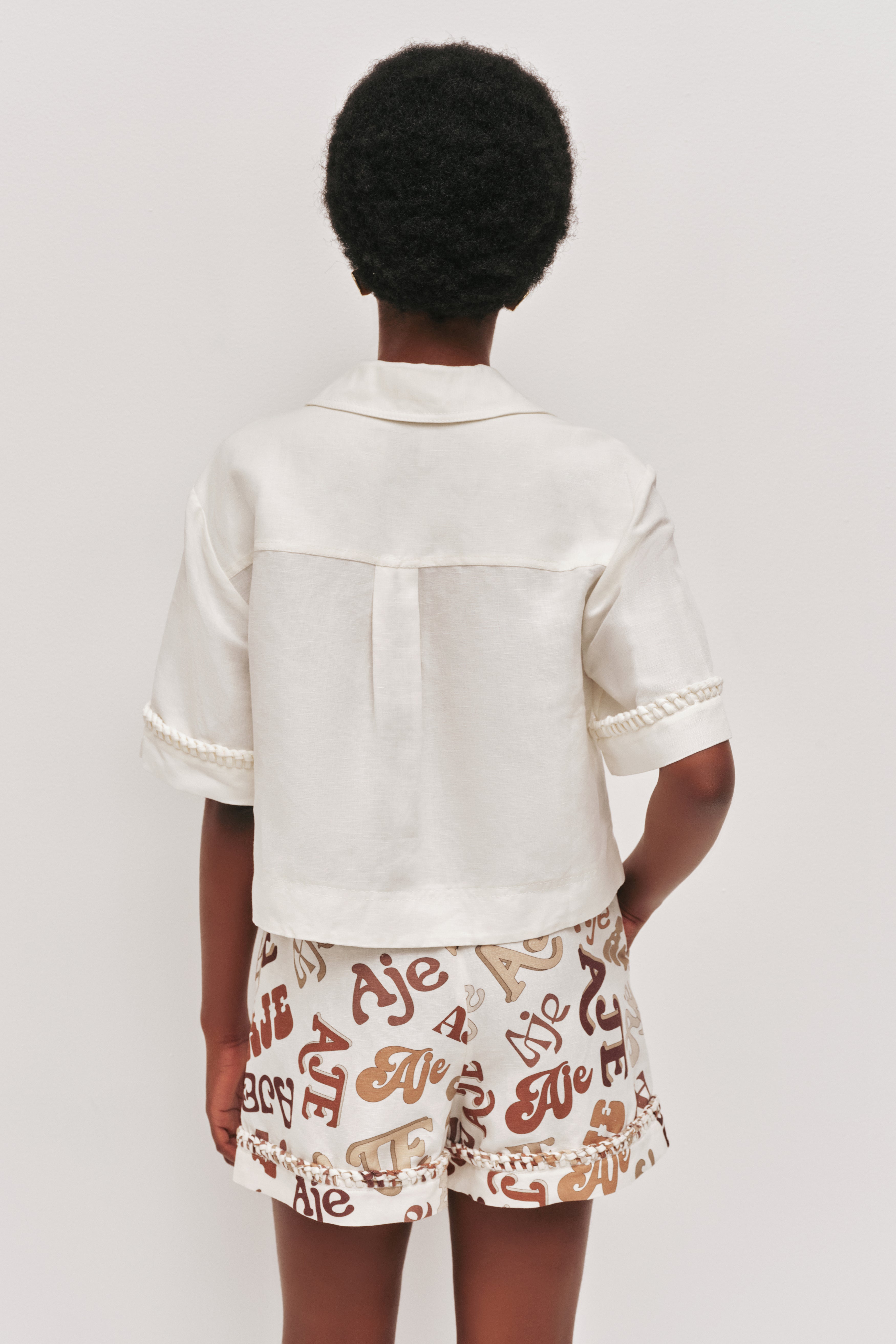 26RE3027_BN-RE-LG_5_1762675746