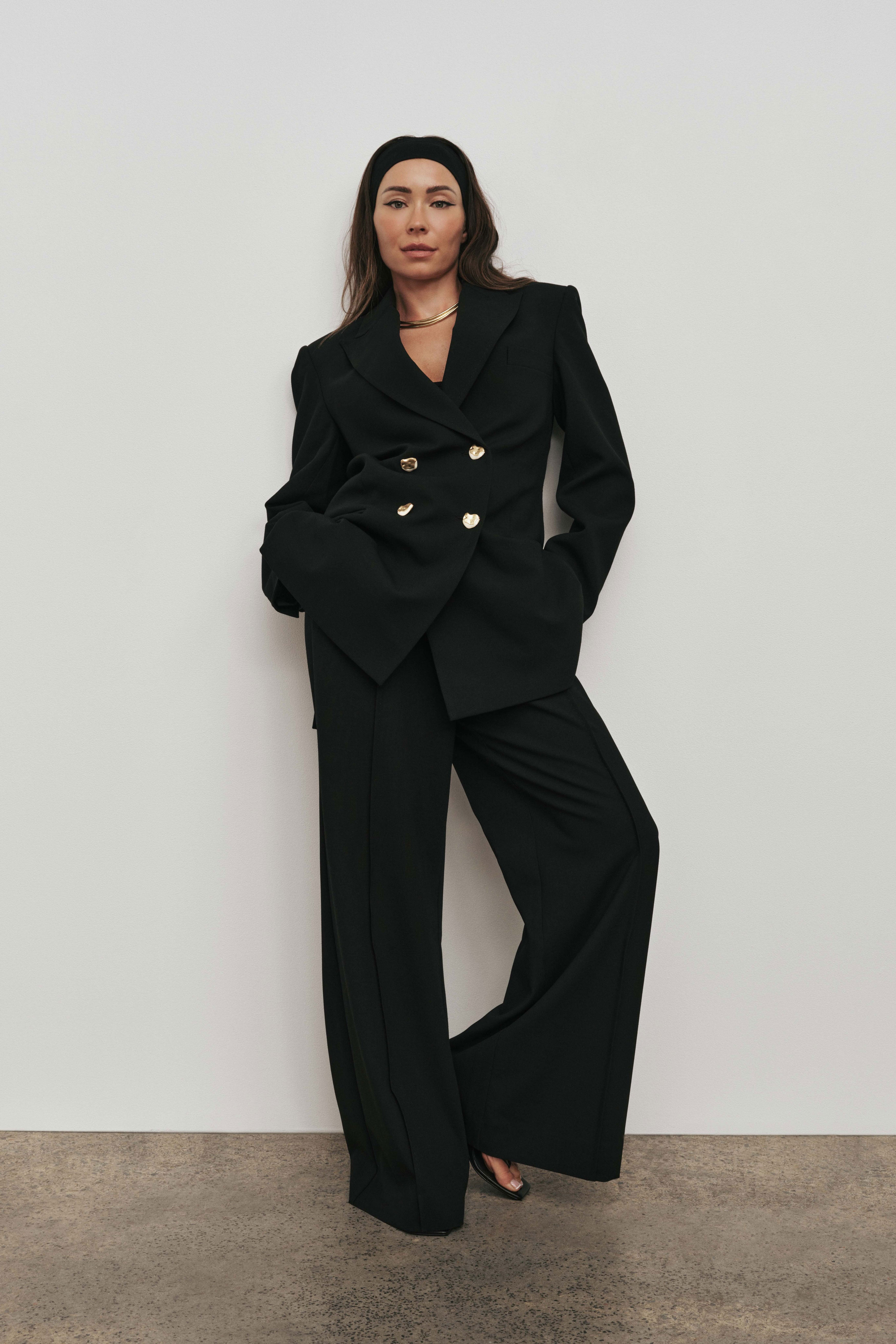 26RE3153_BLK_1_1758711278