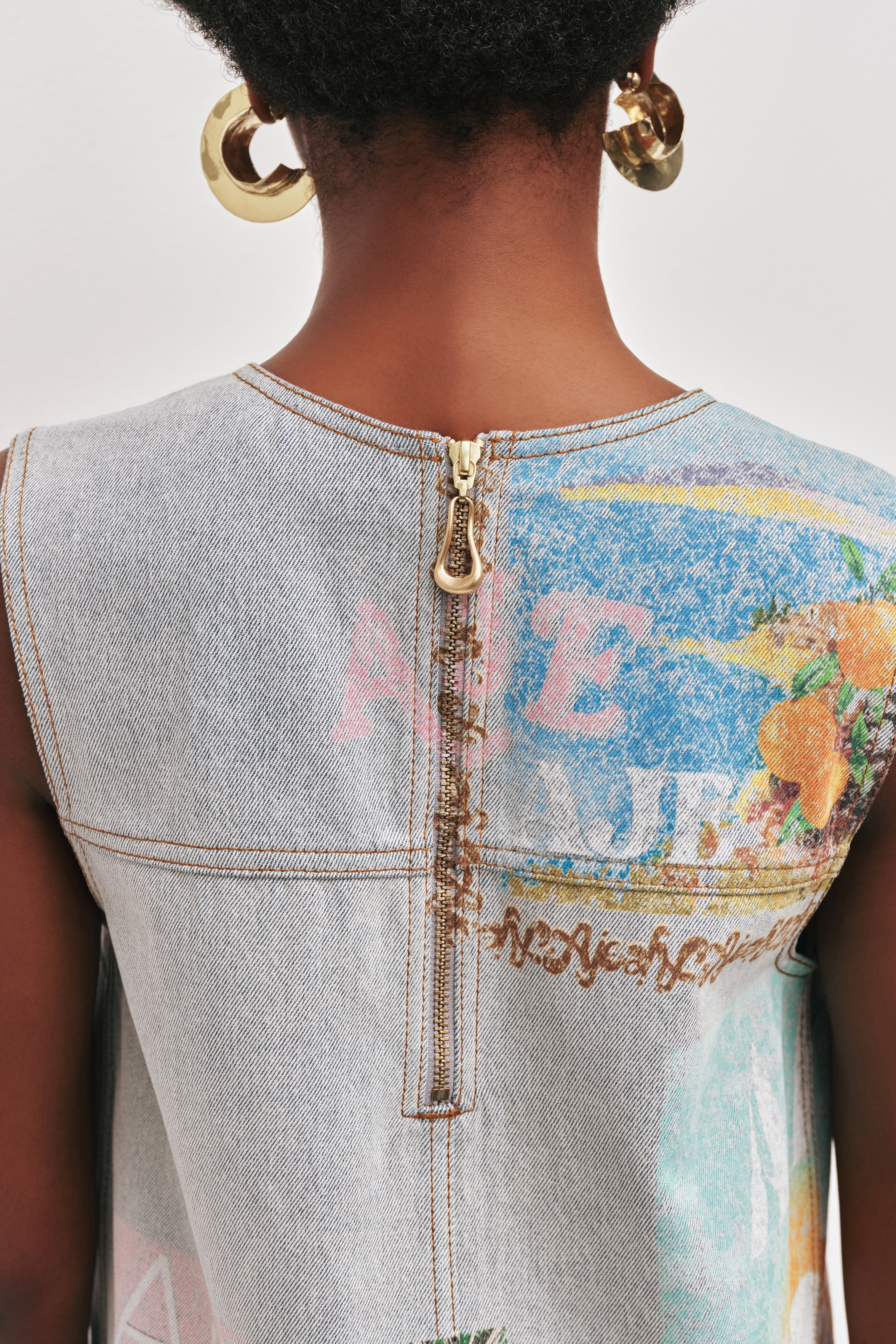 26RE5137_POSTCD-WSH_6_1762740229