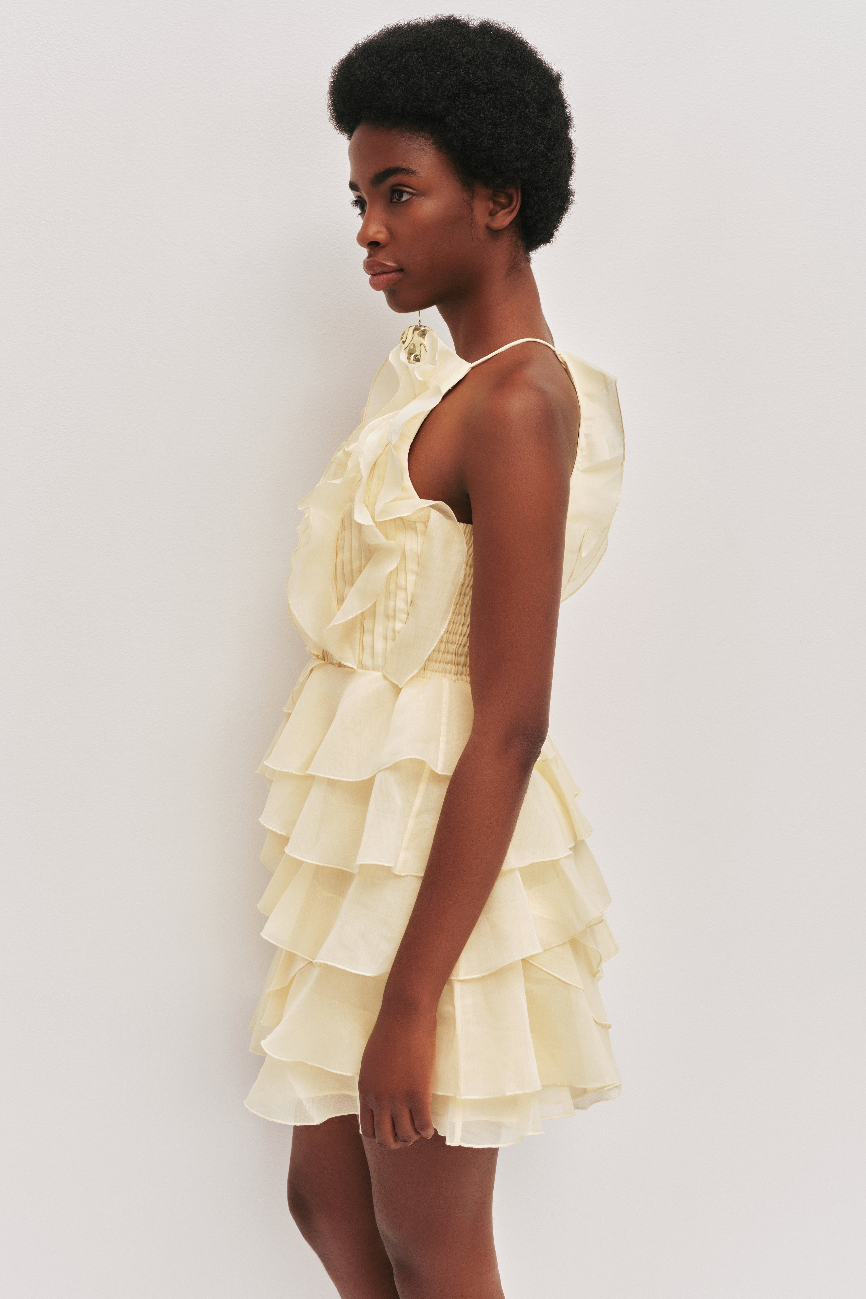 26RE5283_BTR-YLW_4_1764203392