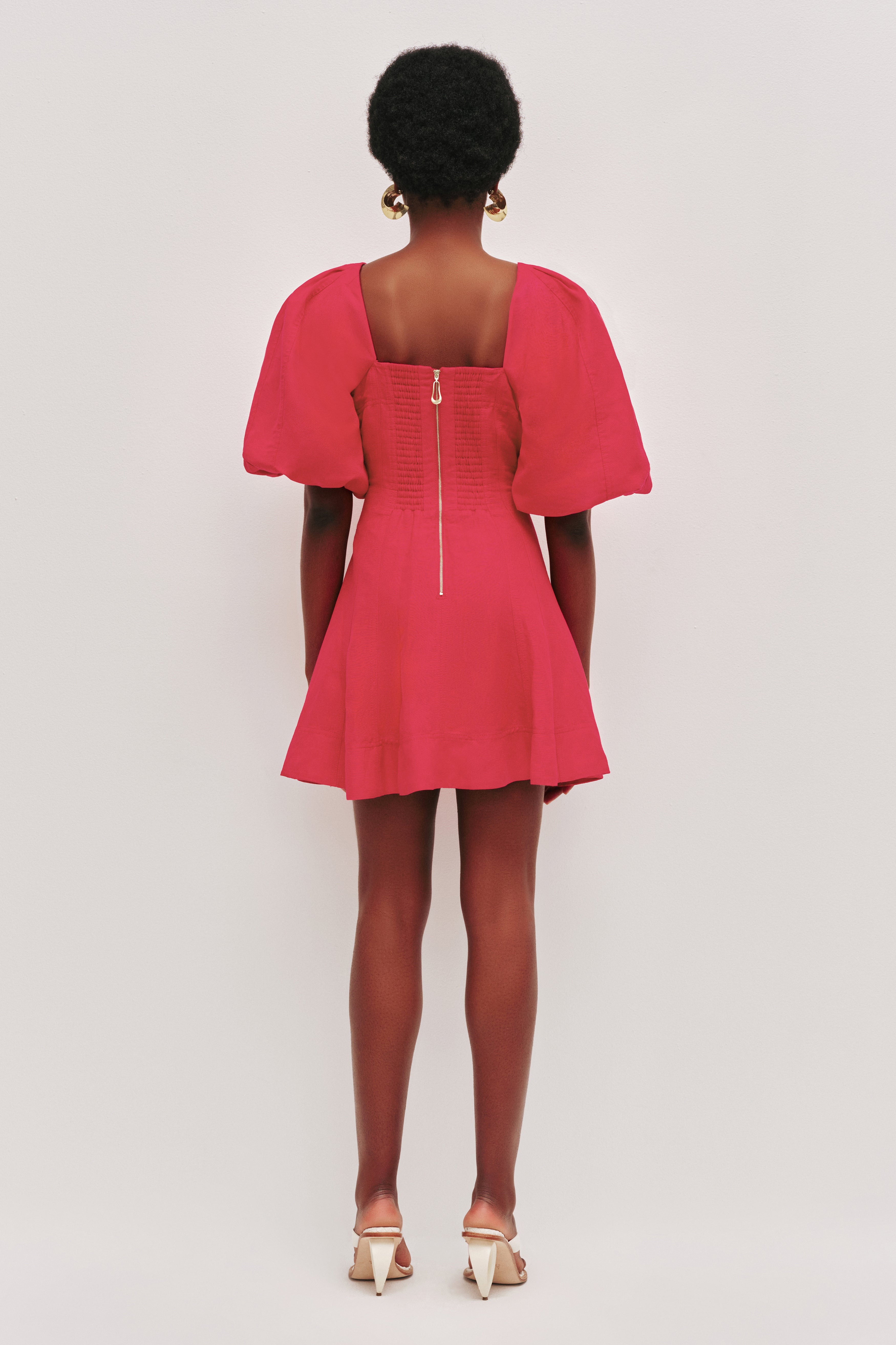 26RE5589_SCAR-RED_8_1764538765