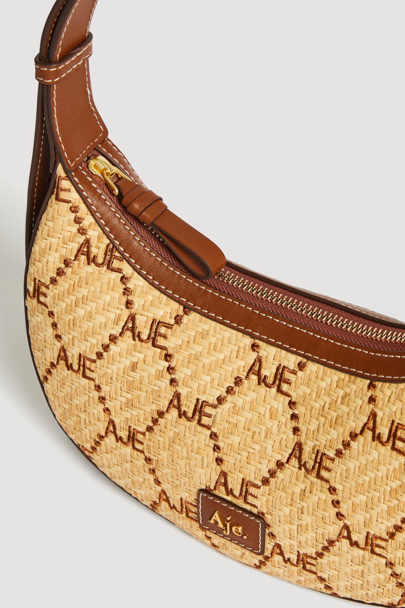 26RE6730_NAT-AMB-BR_3_1761284908