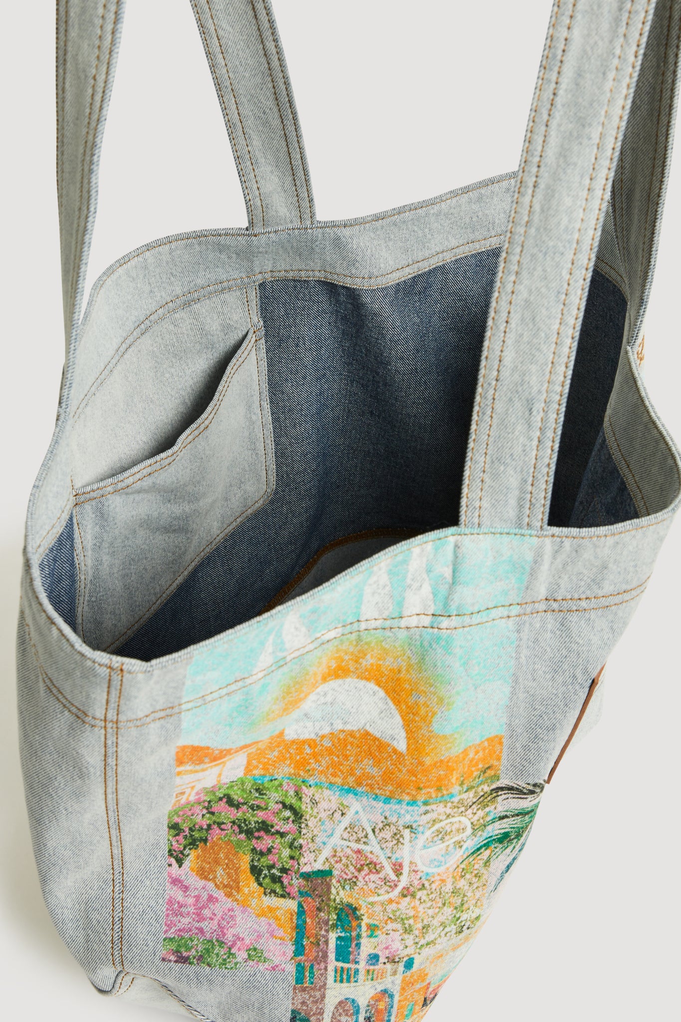 26RE6752_POSTCD-WSH_3_1762402899