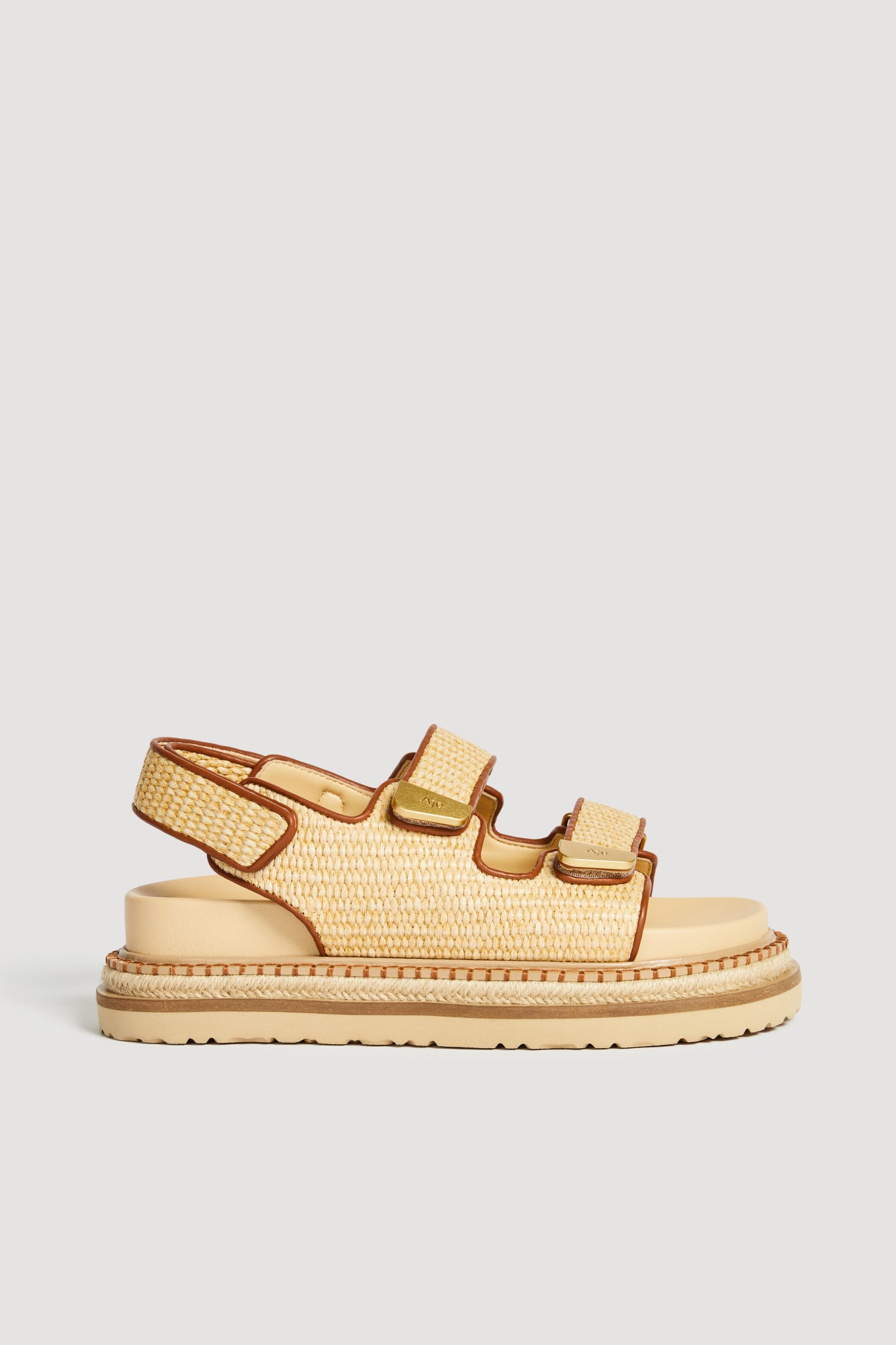 26RE7397_NAT_1_1761285641