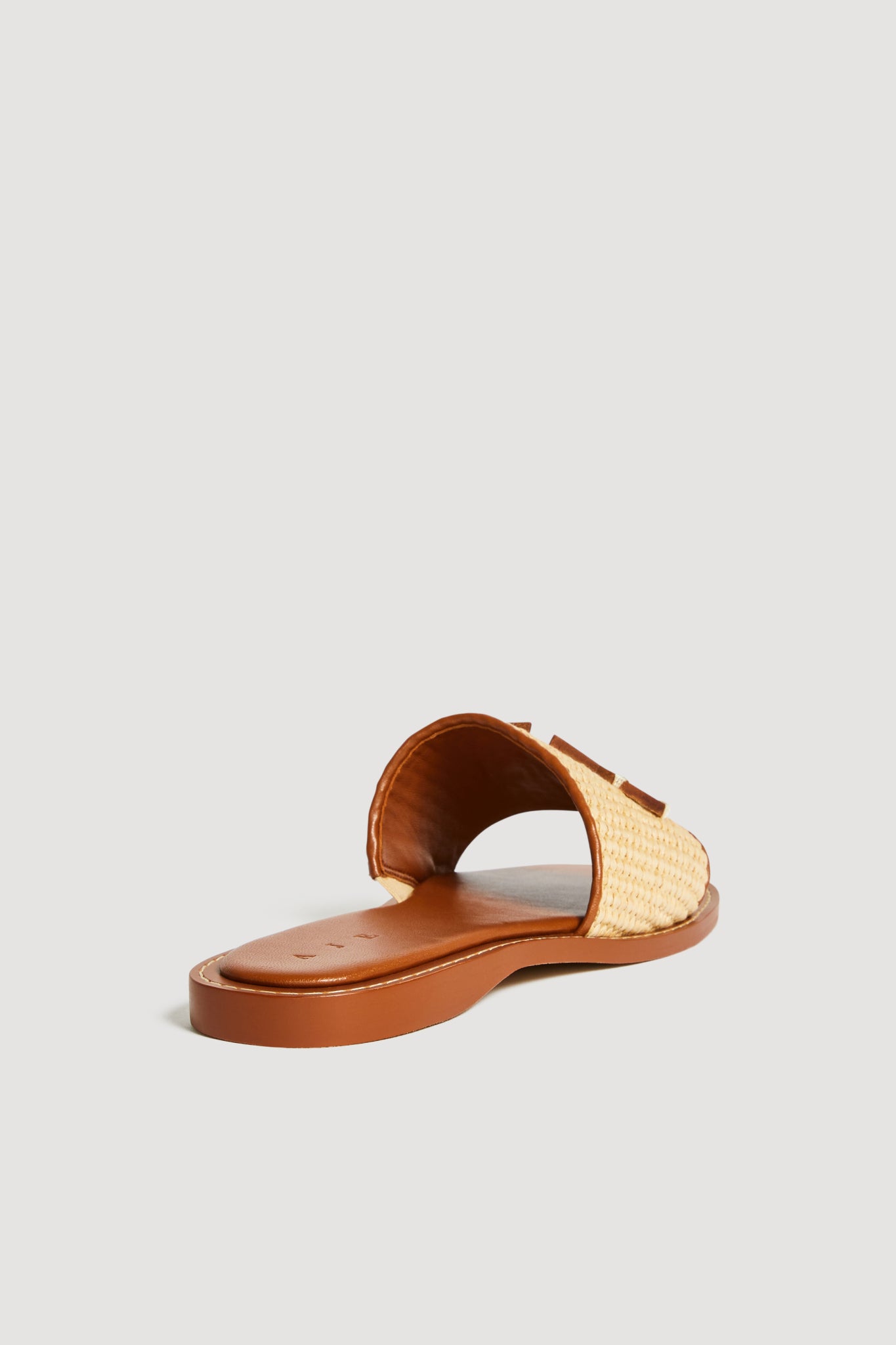 26RE7398_NAT-CNM_4_1761285722