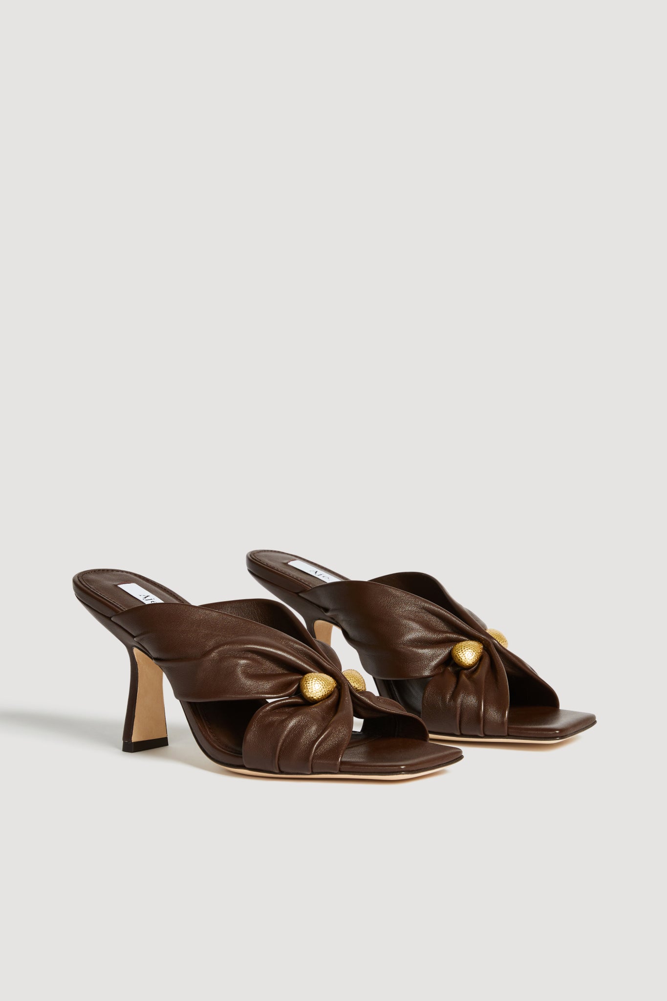 26RE7650_CHOC_2_1761866549