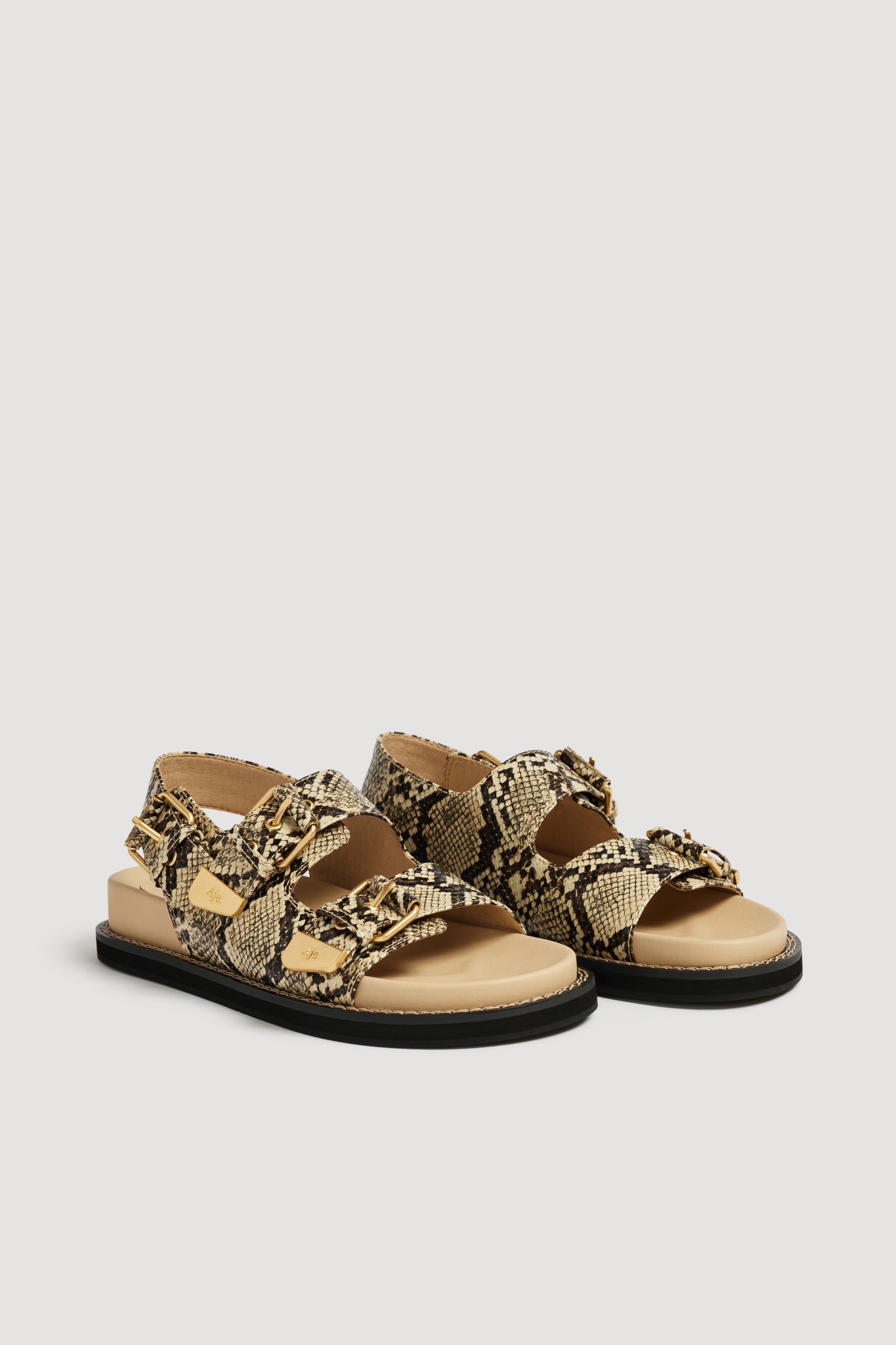 26RE7744_SND_4_1758717118