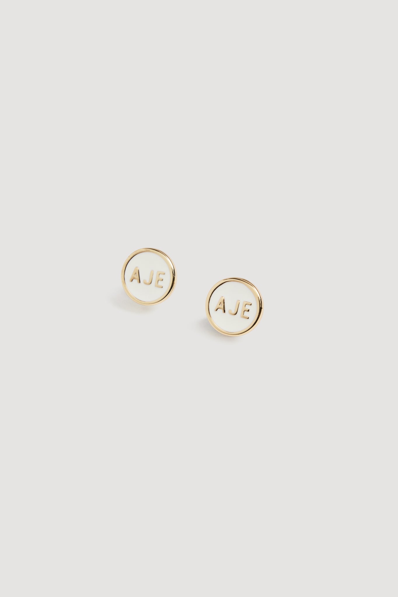 26RE9436_GLD-WHT_2_1758720924