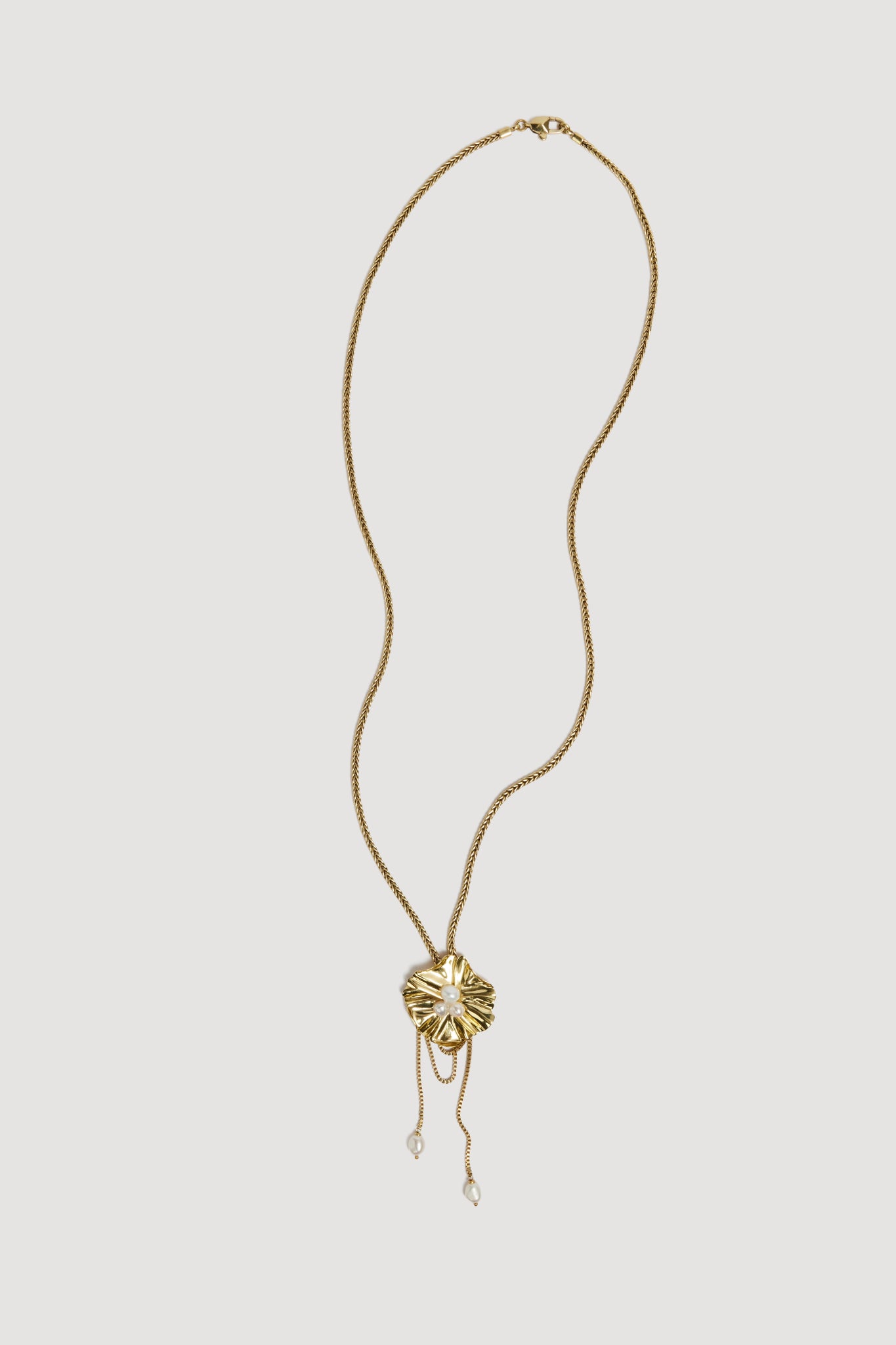 26RE9525_GLD-PRL_2_1758721277