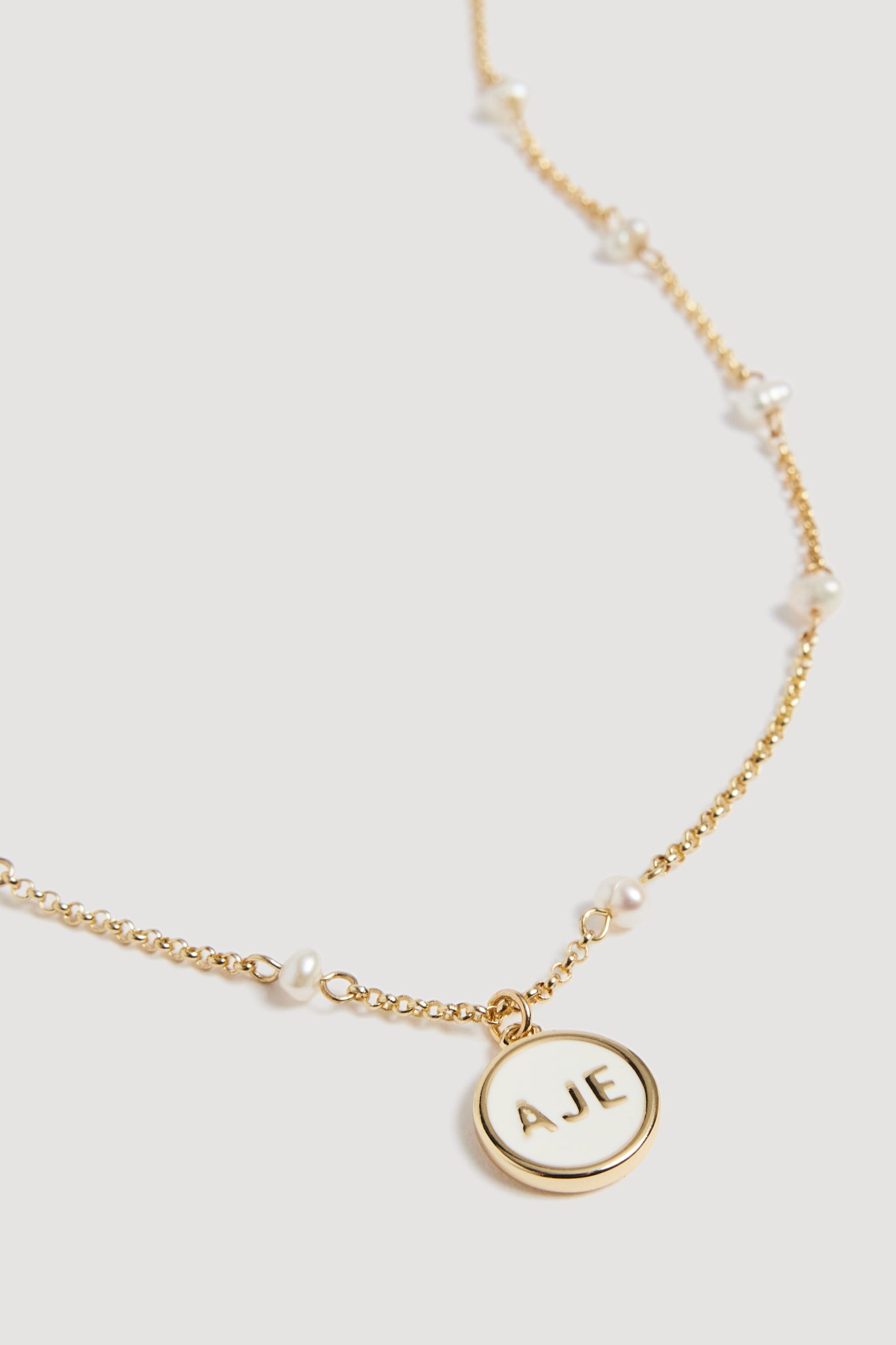 Vista Pearl Necklace