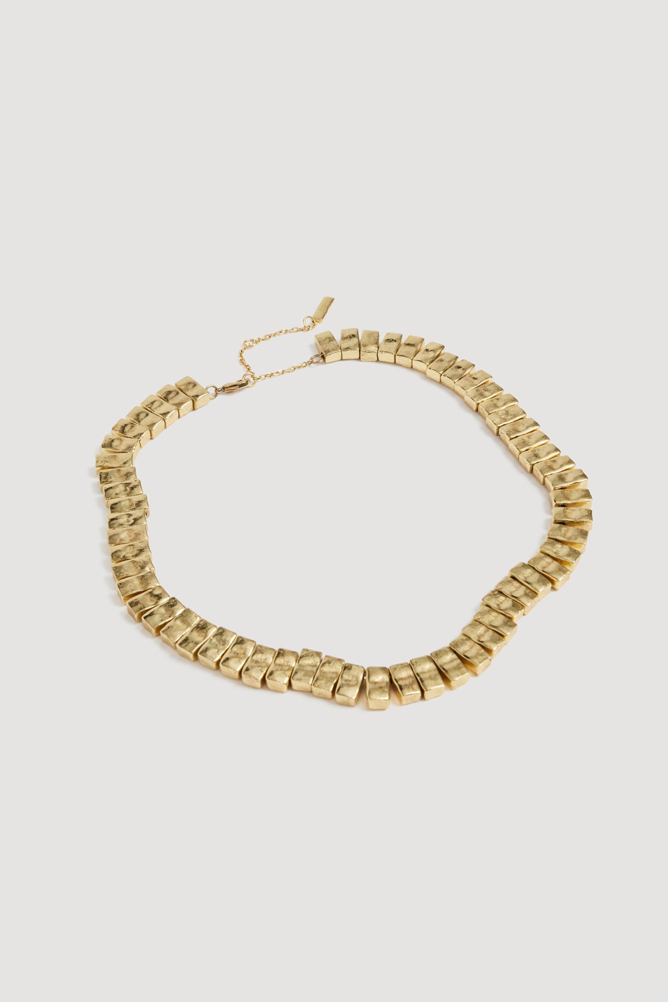 26RE9778_GLD_3_1758722275