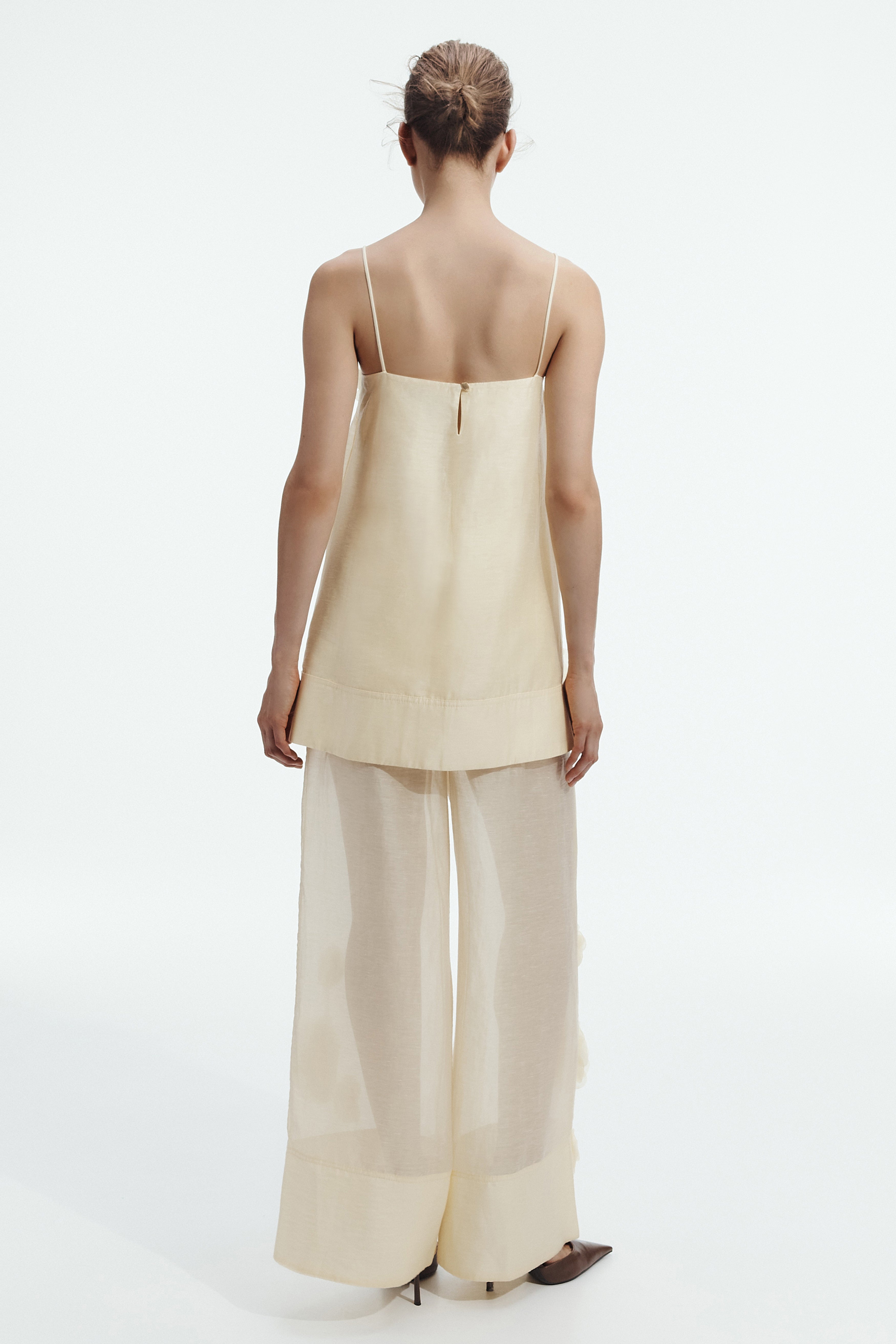 26SS1440_BUTTER_6_1787192086