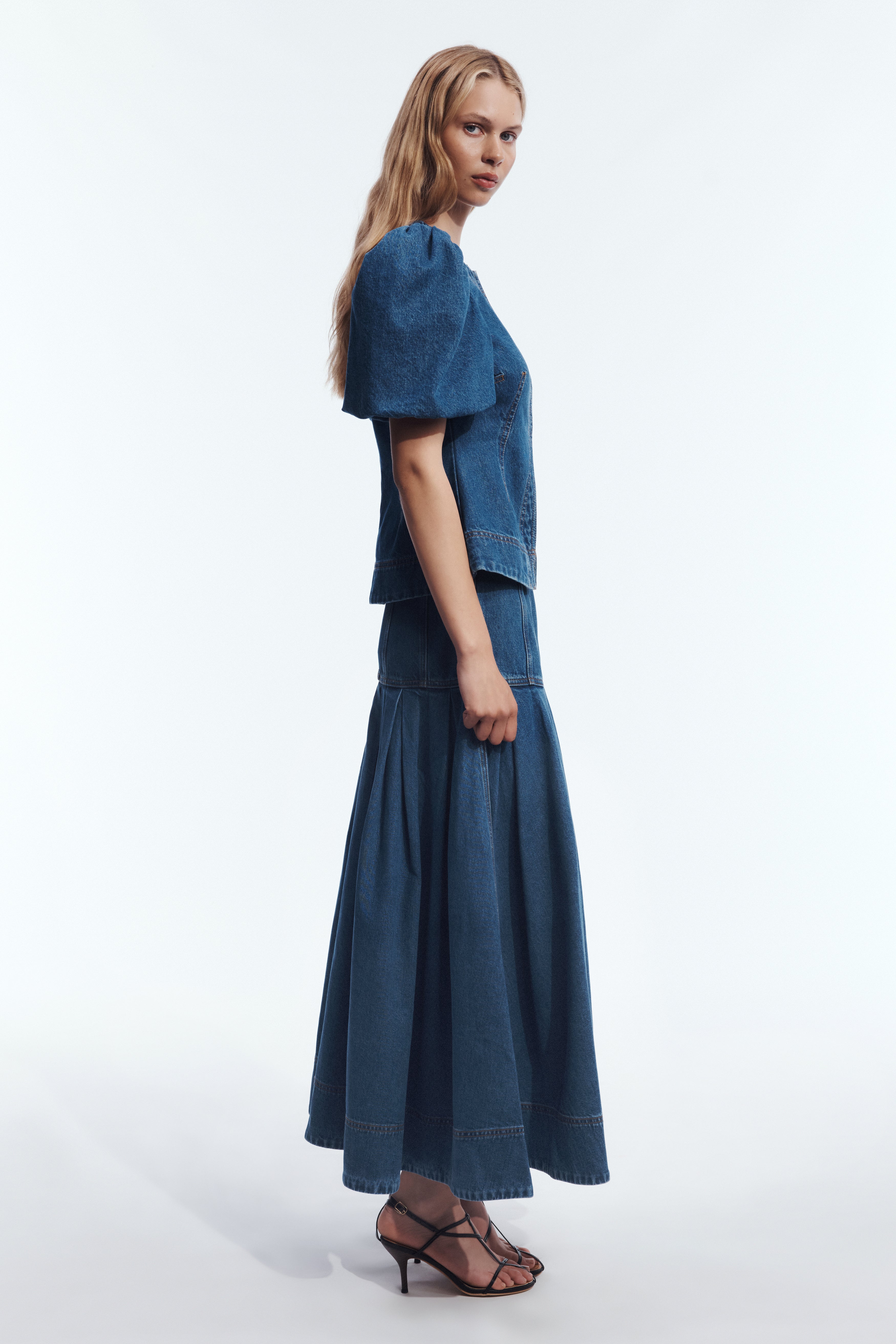 26SS1456_DEEP-BLU_5_1790741824