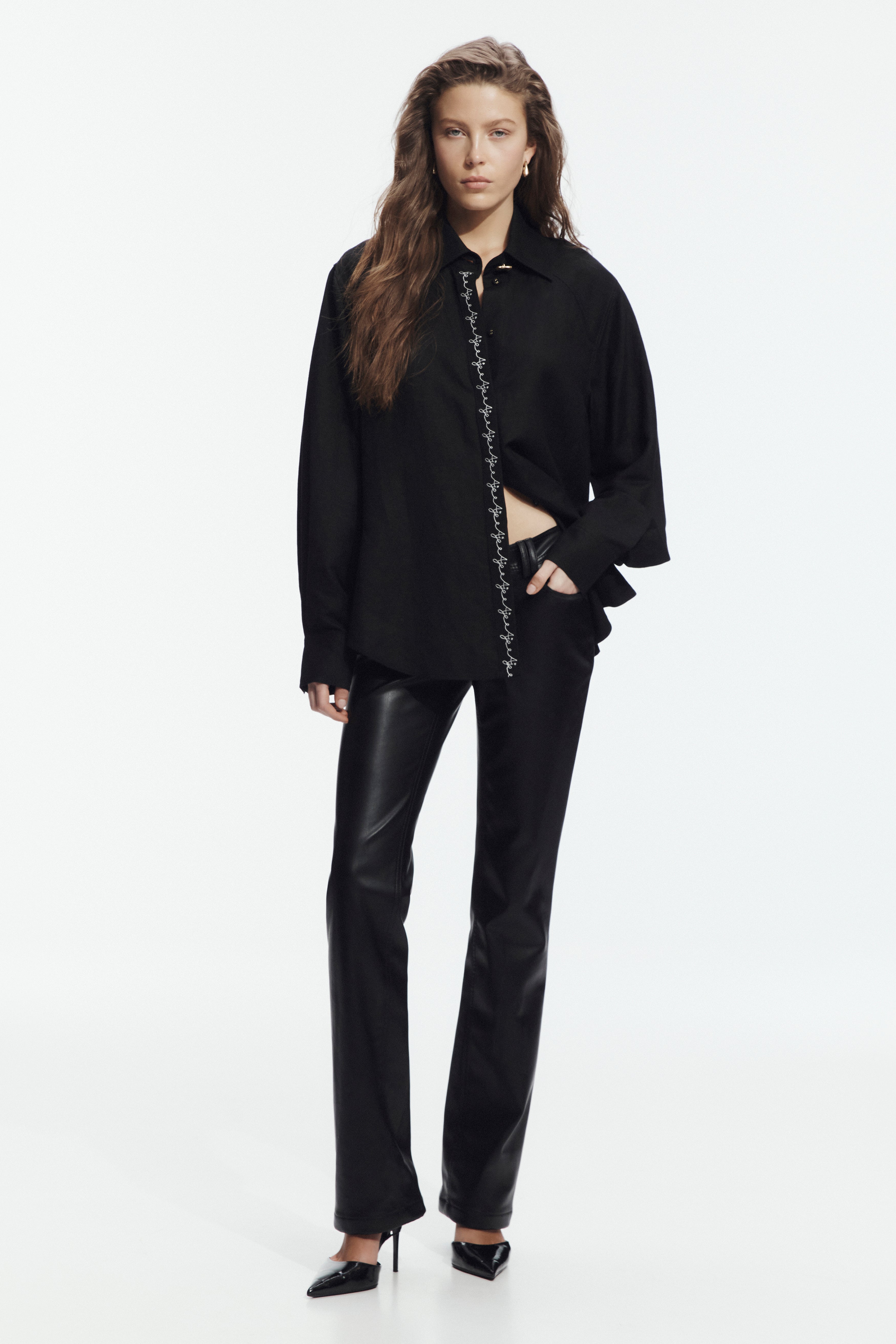 26SS1665_BLK_1_1790656375