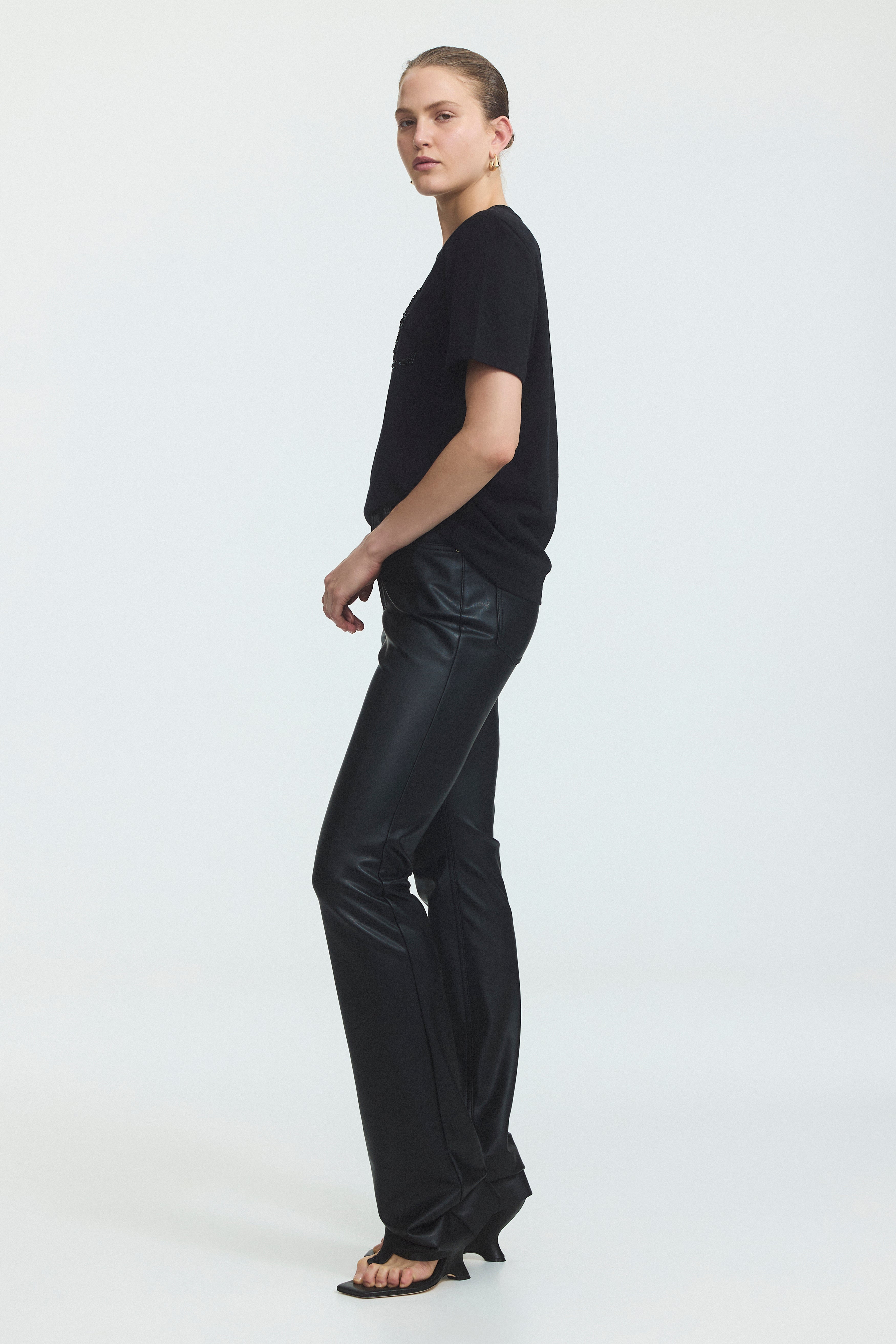 26SS1741_BLK-BLK_5_1782448153