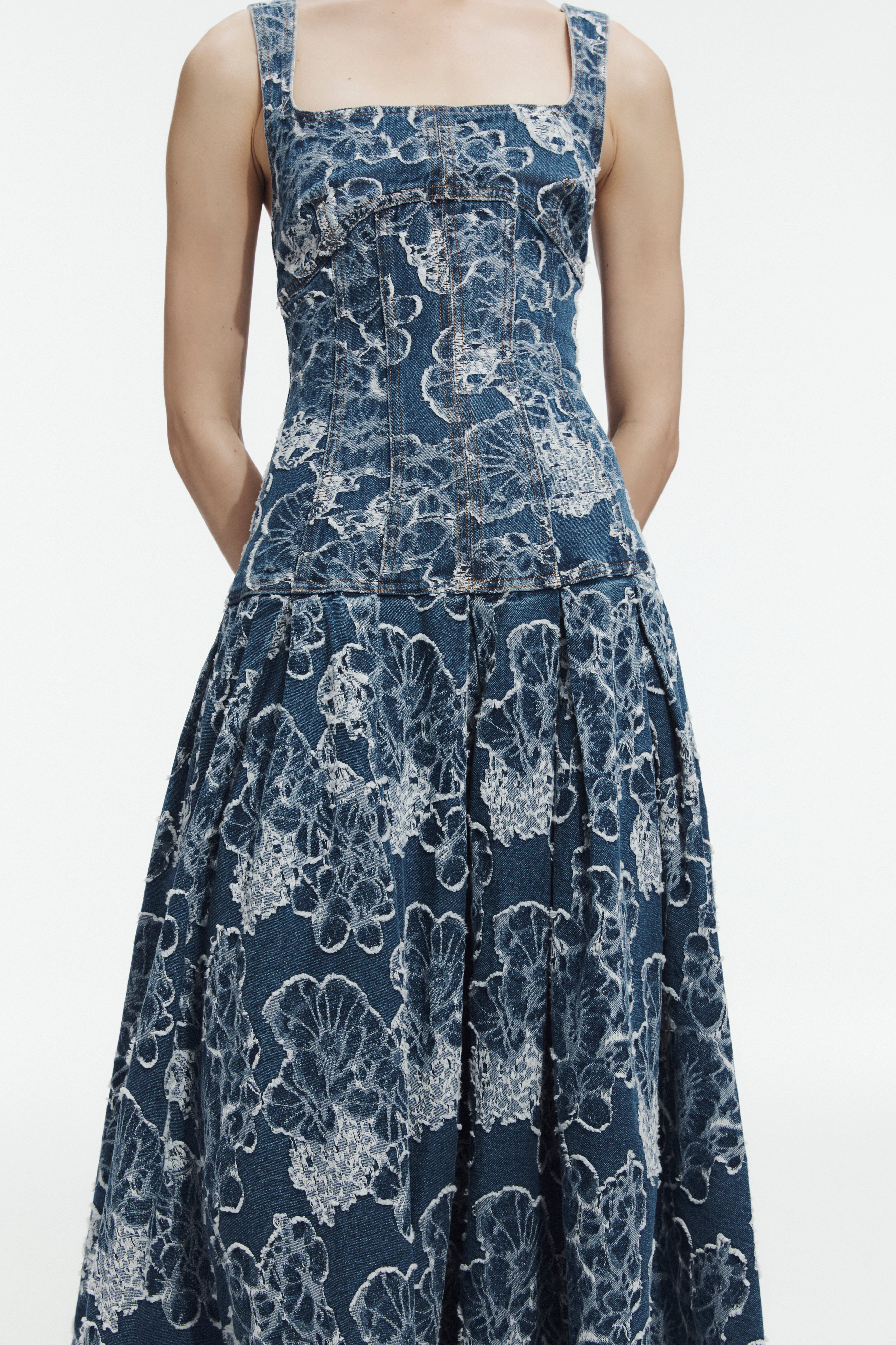 26SS5925_BLU-FLO-WH_3_1785813739