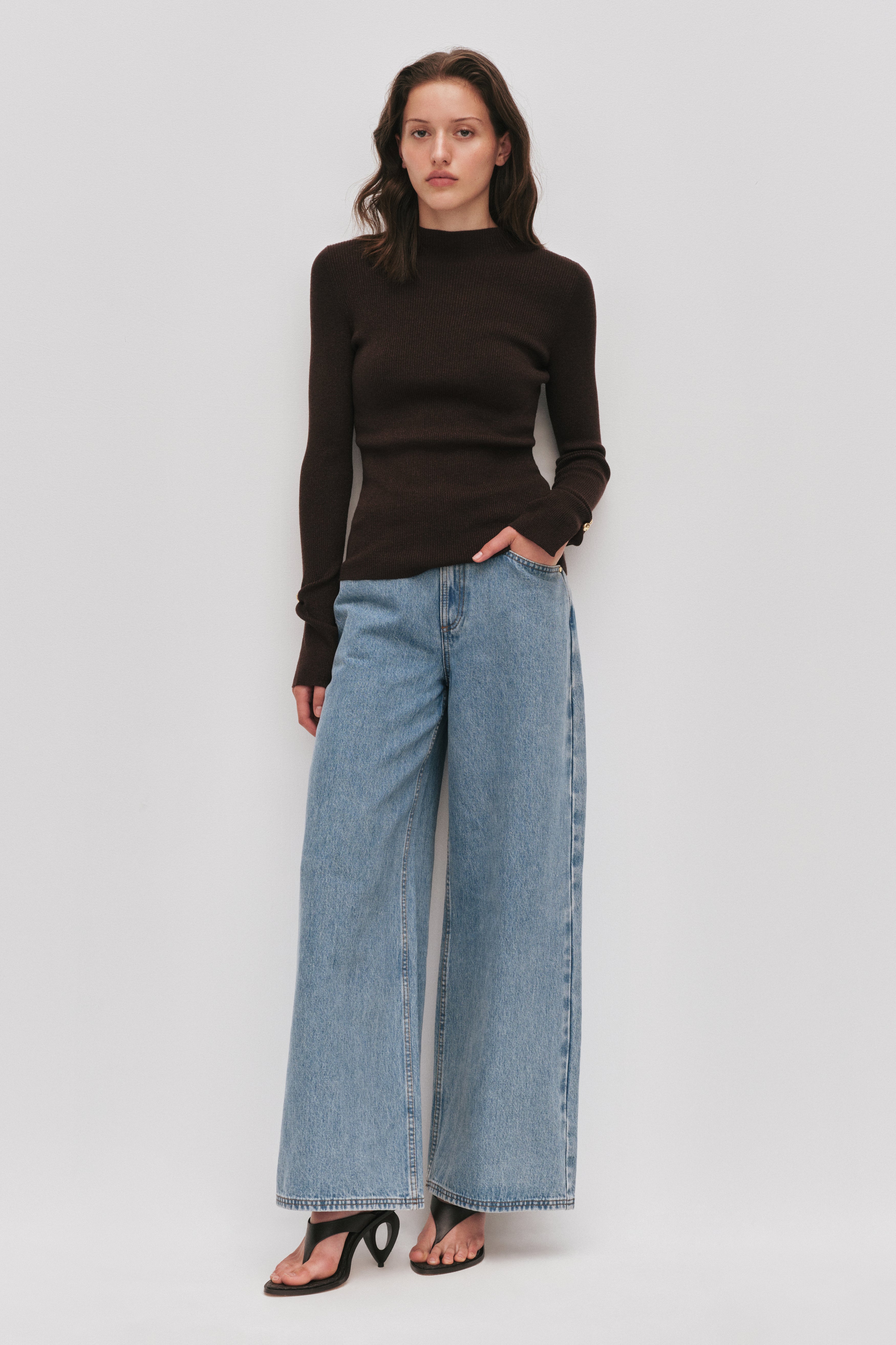 26SU1474_CHOCO-GLD_1_1770596047