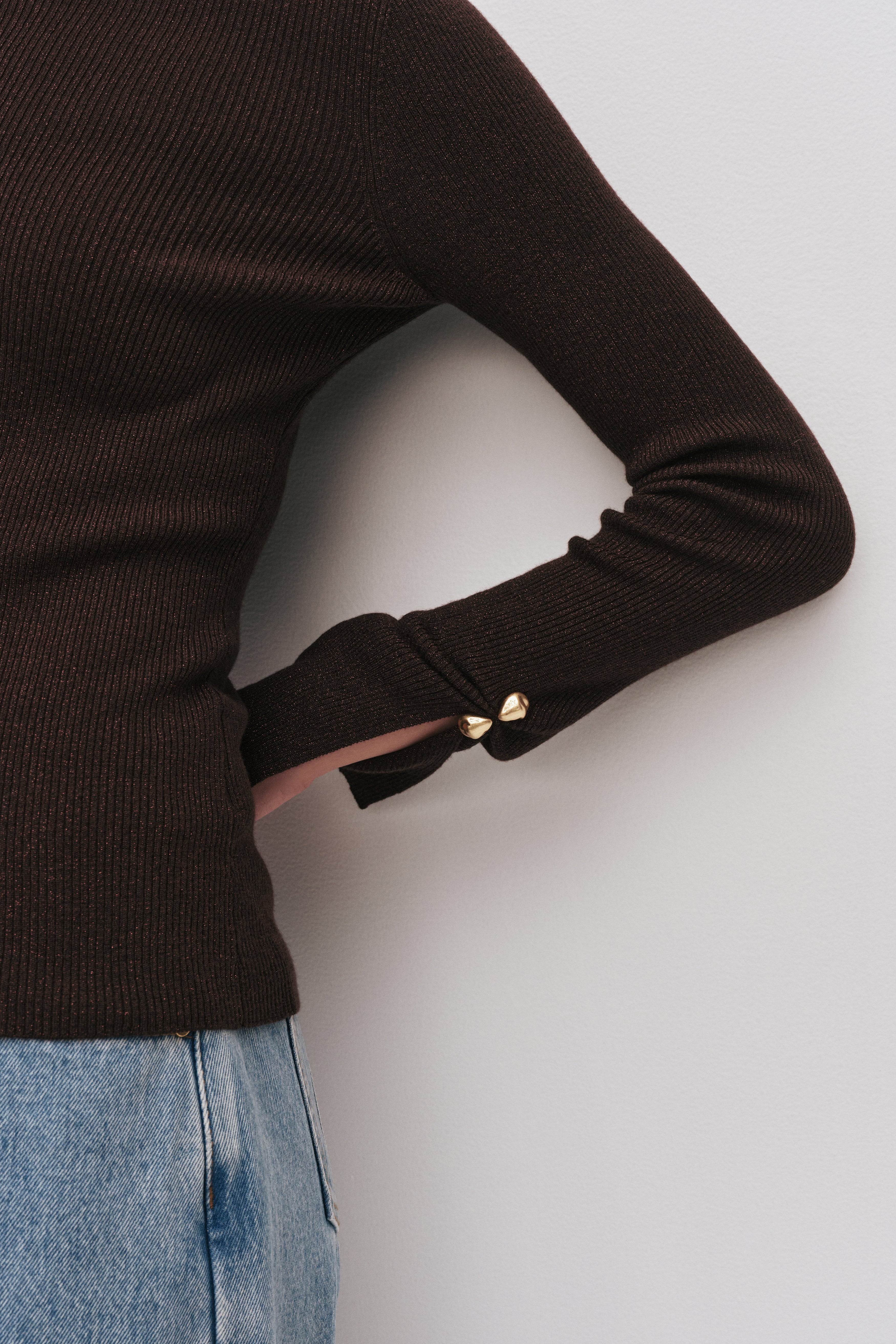 26SU1474_CHOCO-GLD_4_1770596050