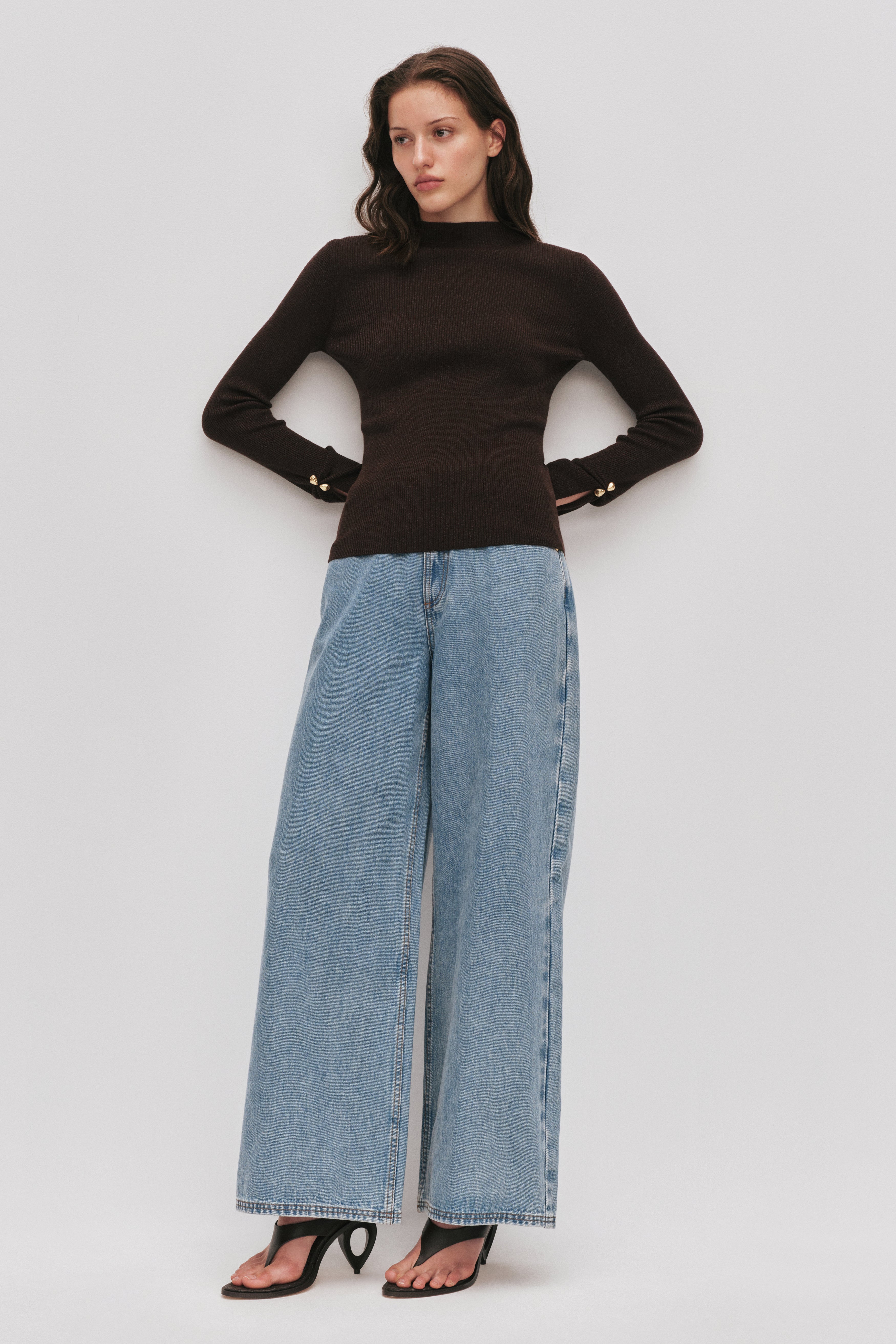 26SU1474_CHOCO-GLD_5_1770596055