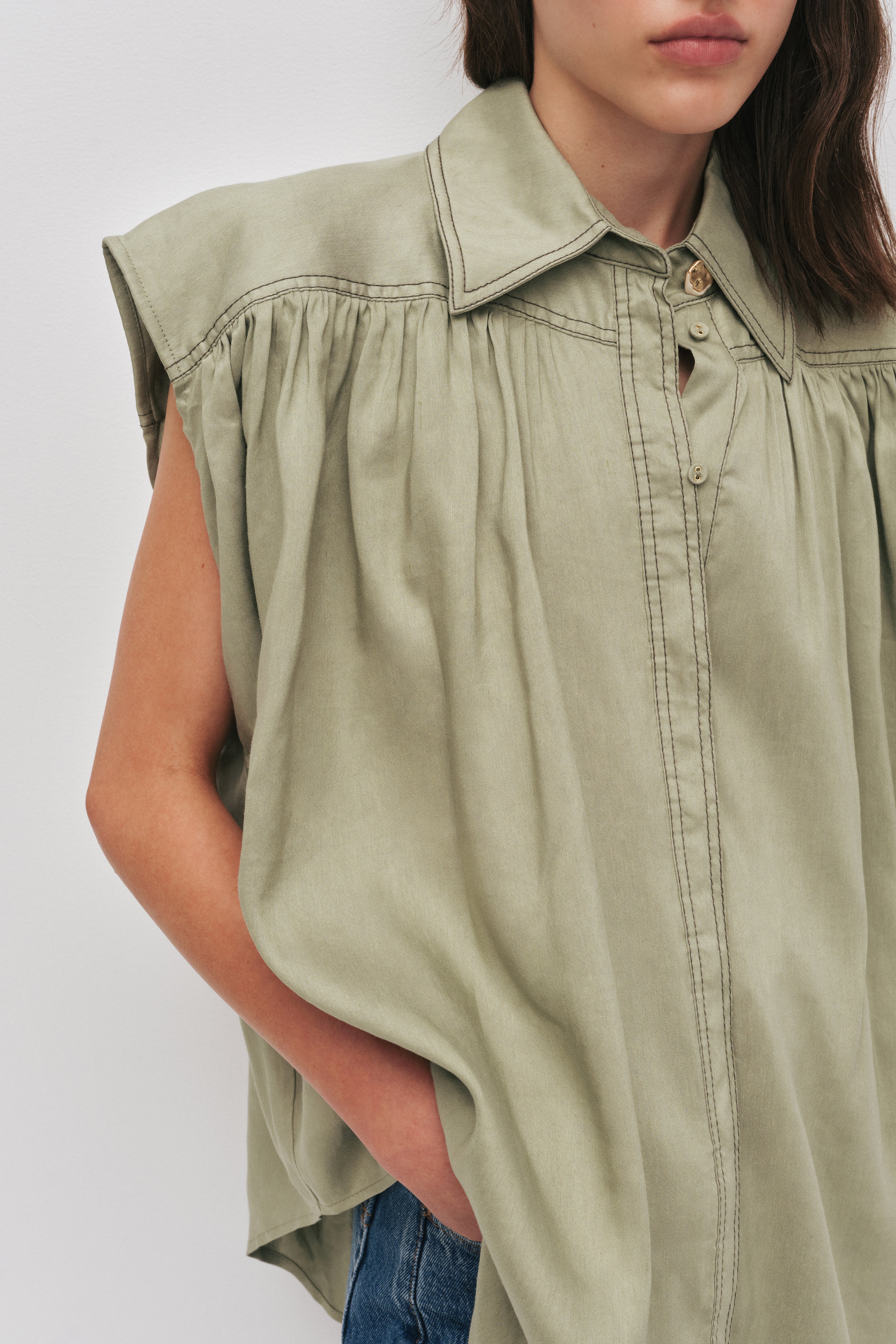 26SU1481_MOSS_4_1770596303