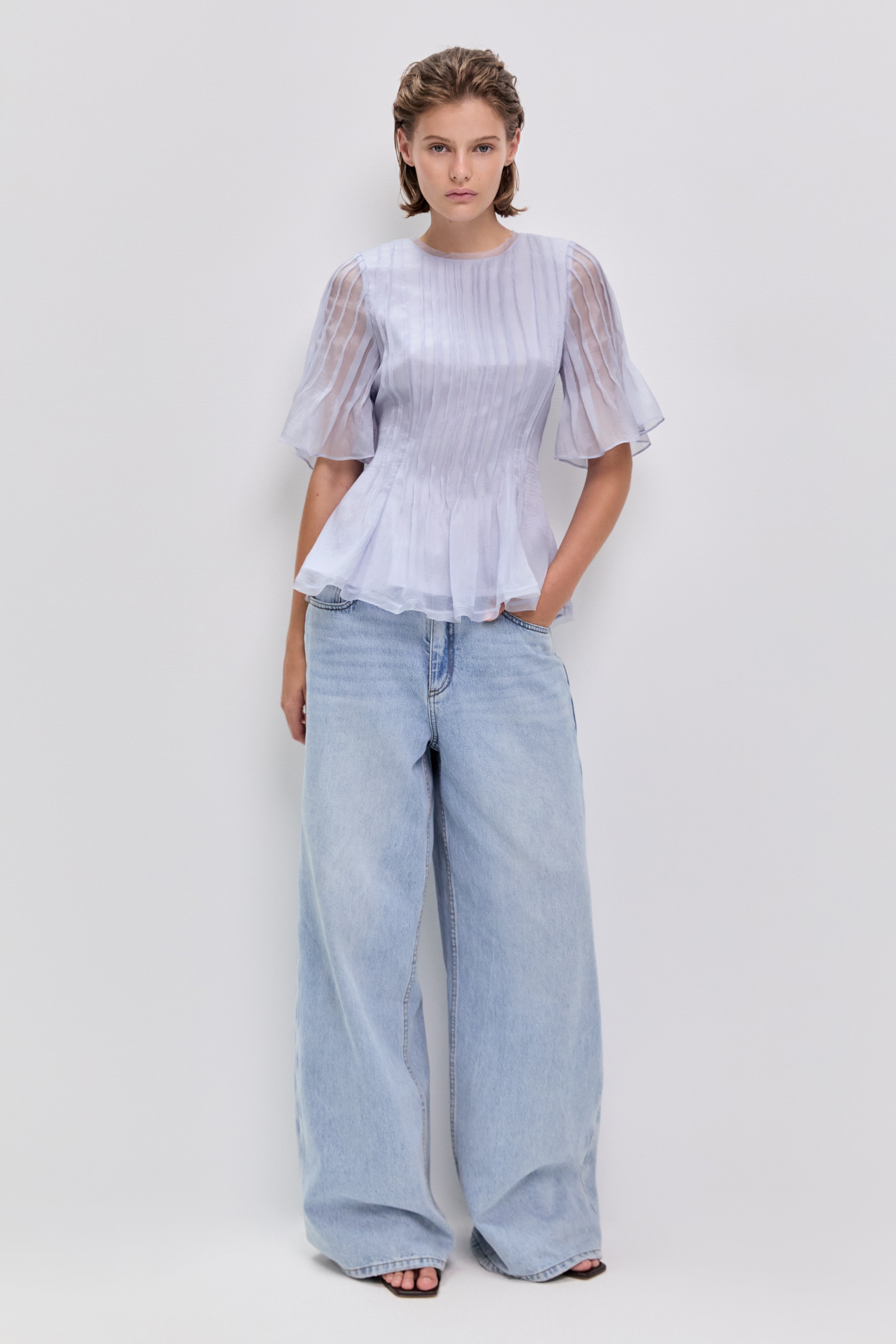 26SU1482_FRN-BLU_1_1771467833