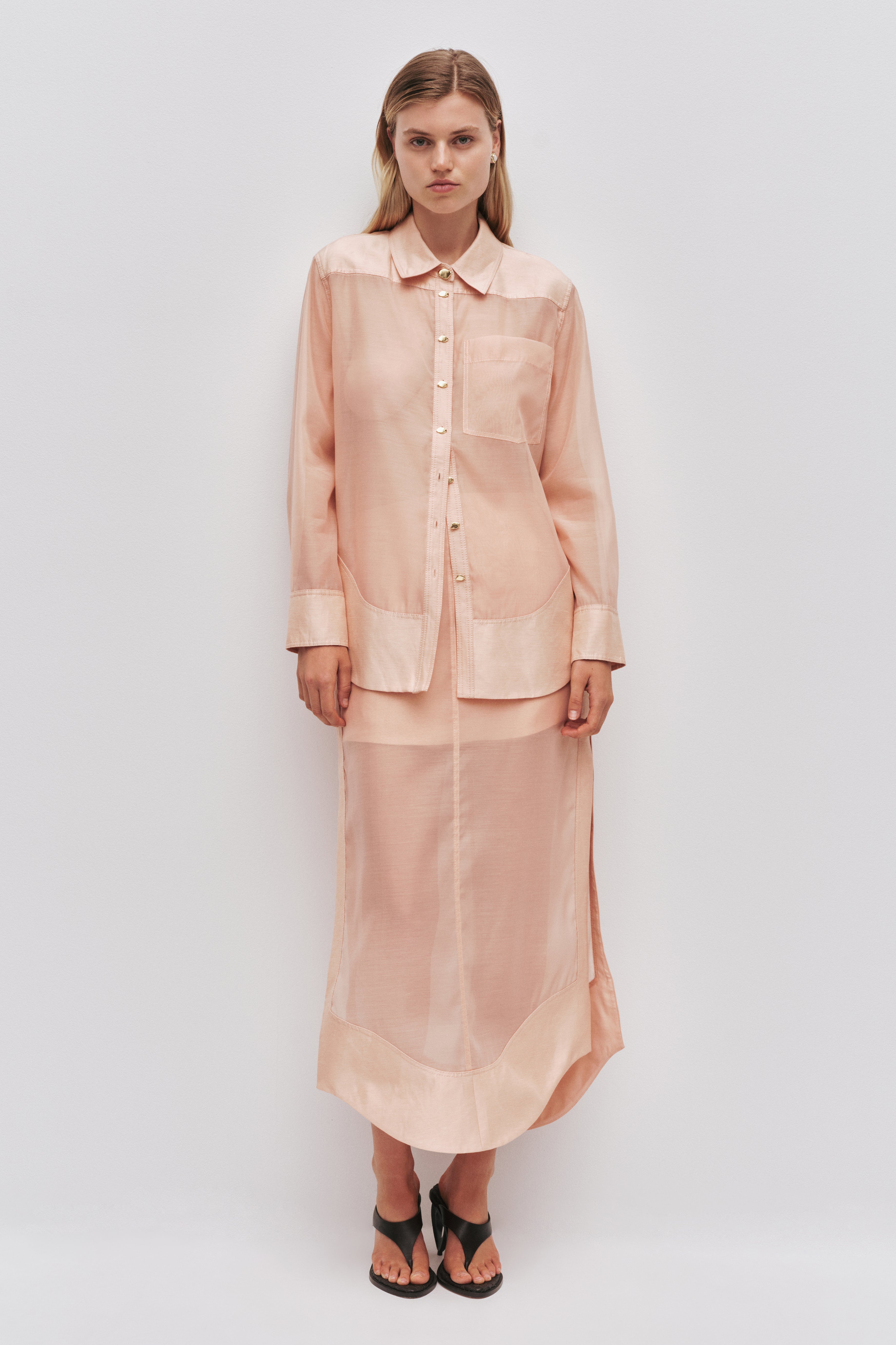 26SU1484_DY-SAND_3_1770008600