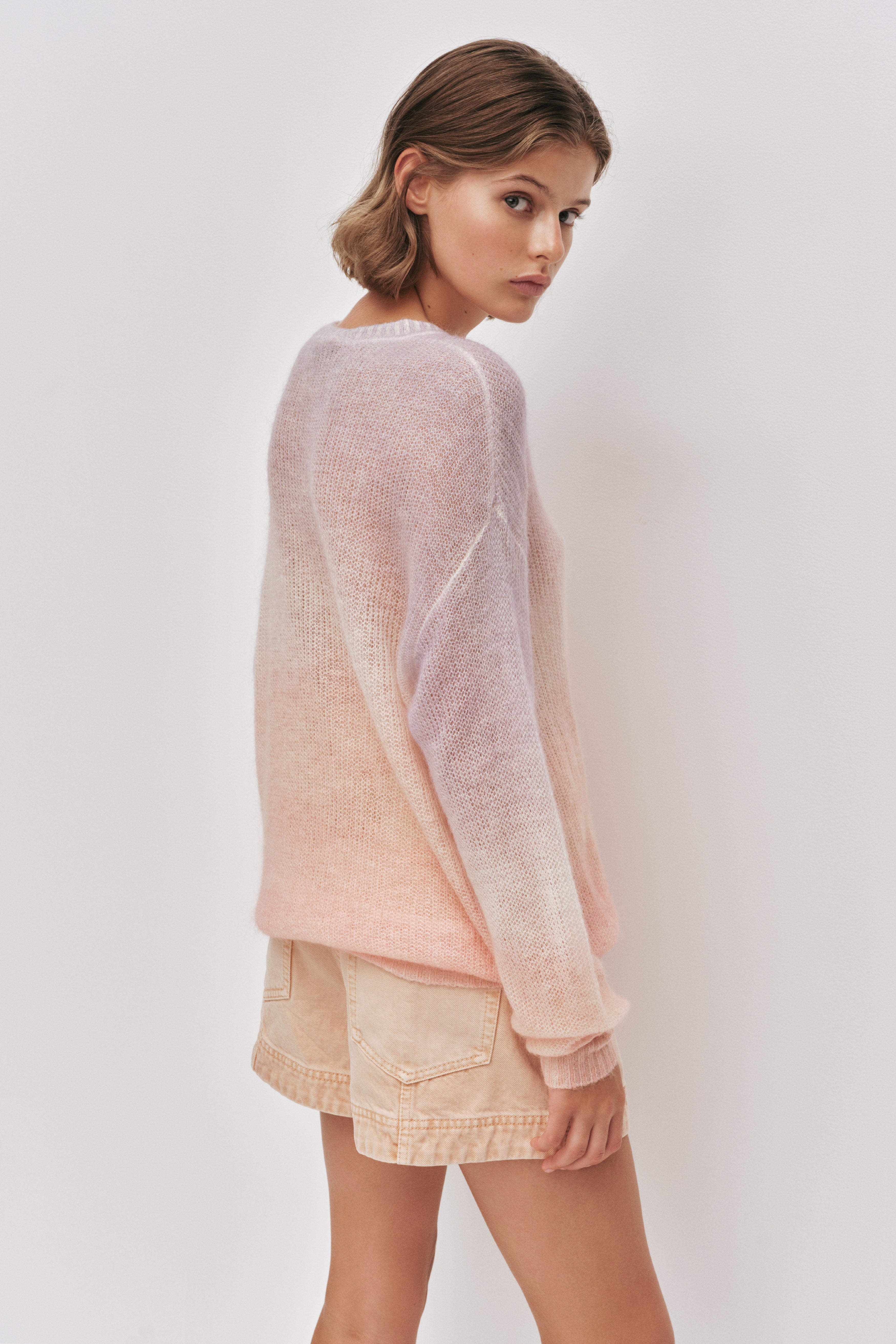 26SU1501_PNK-BLU-OM_7_1770596706