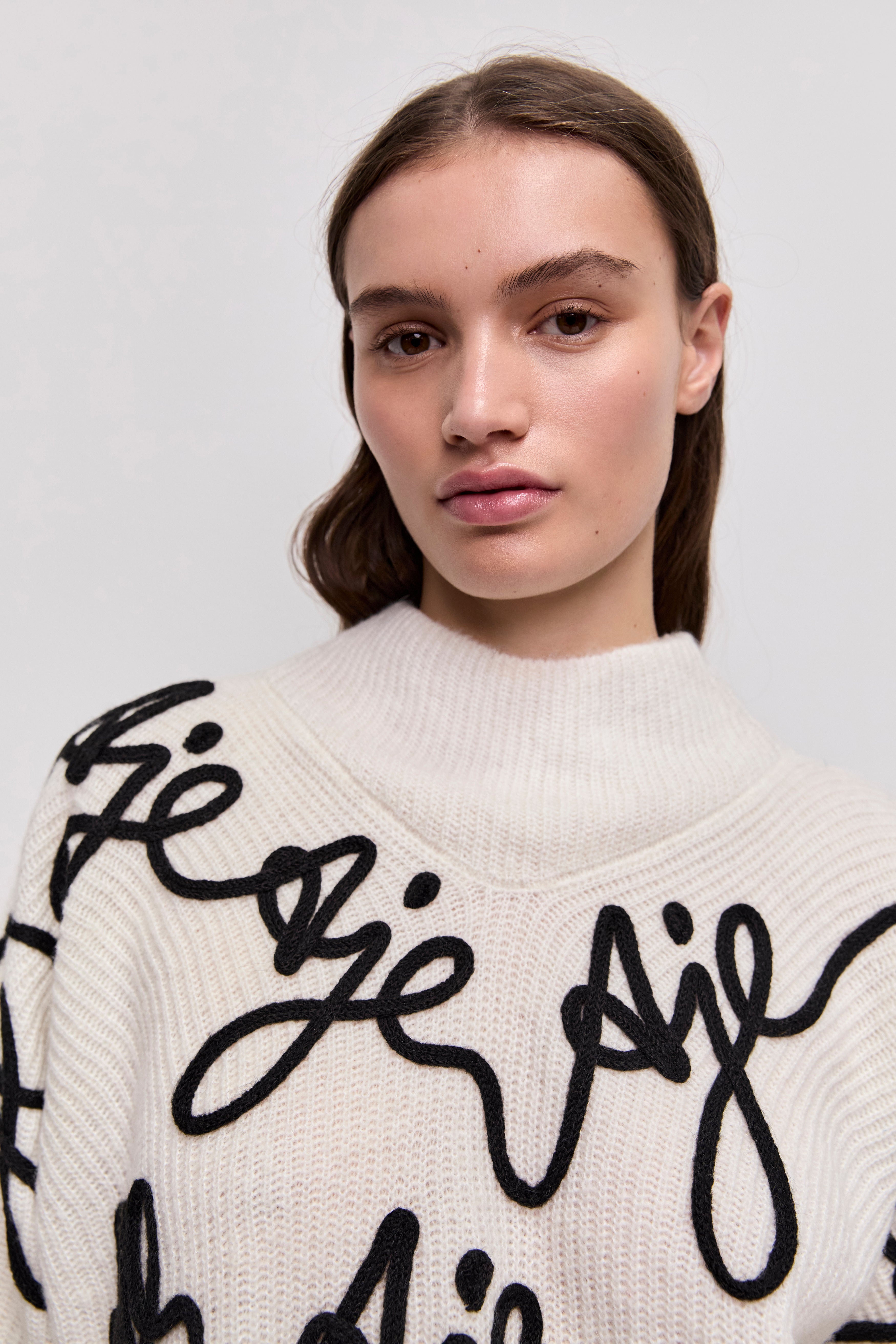 26SU1515_IVRY-BLK_4_1772155192