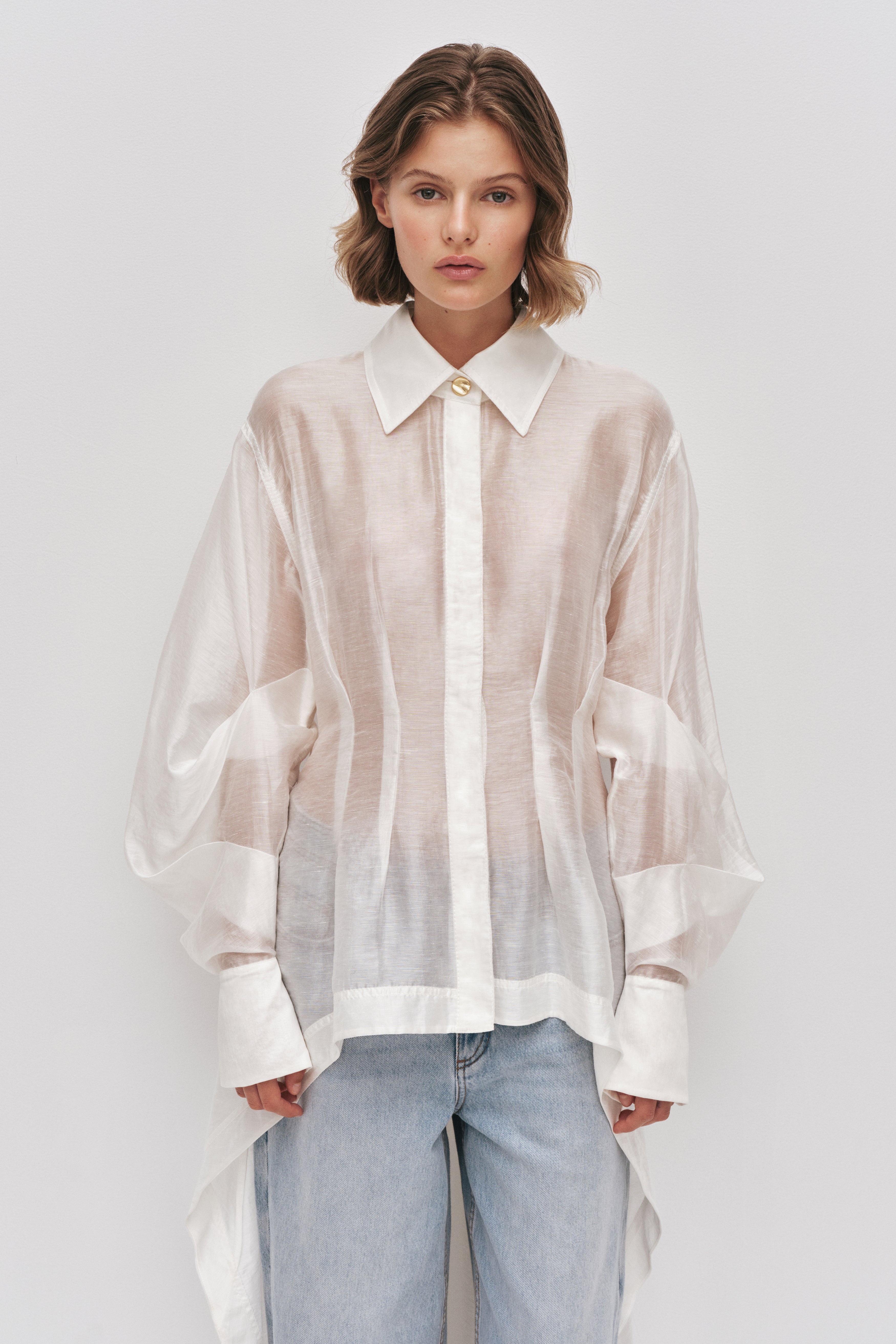 26SU1532_IVRY_4_1770597390