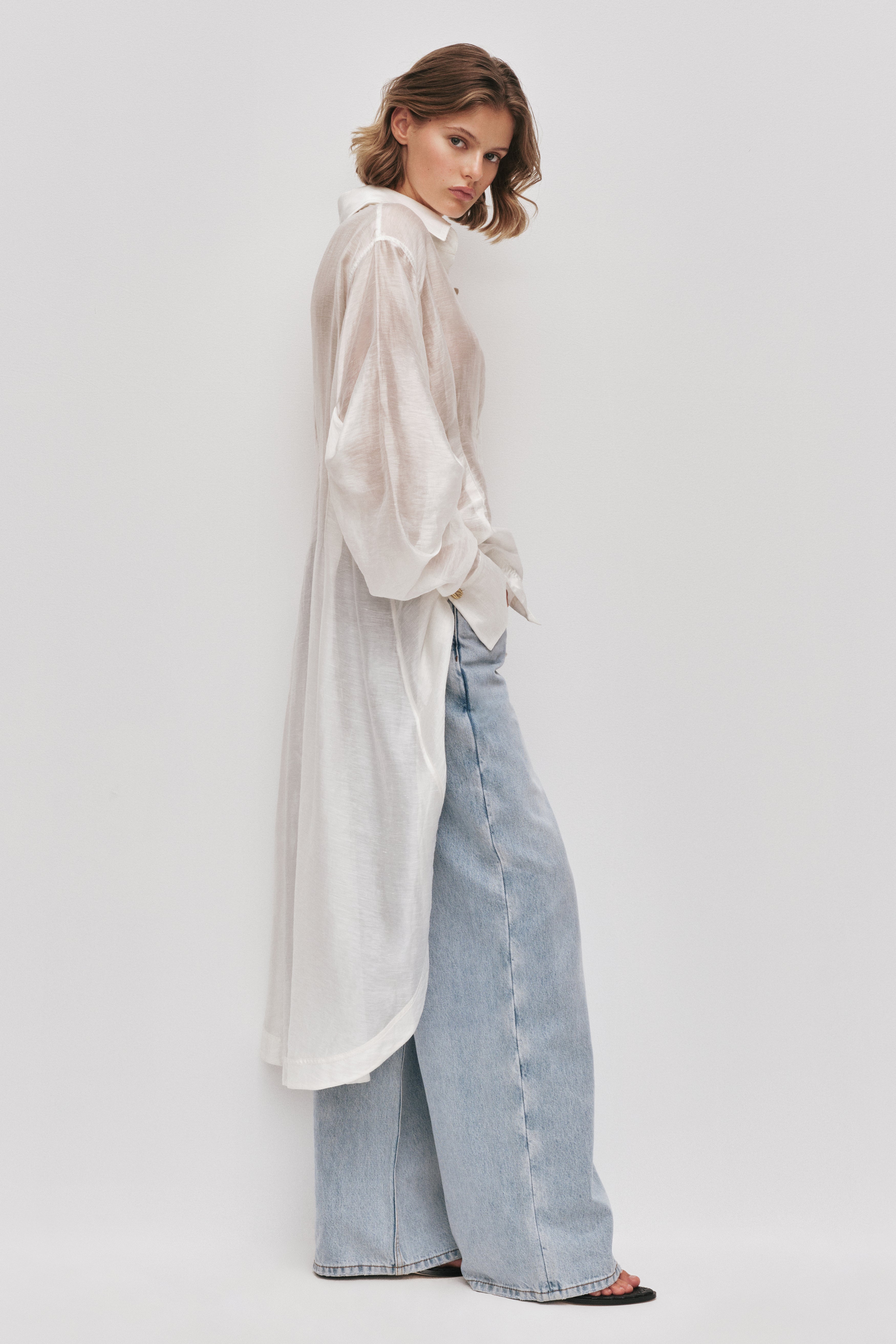 26SU1532_IVRY_8_1770597396