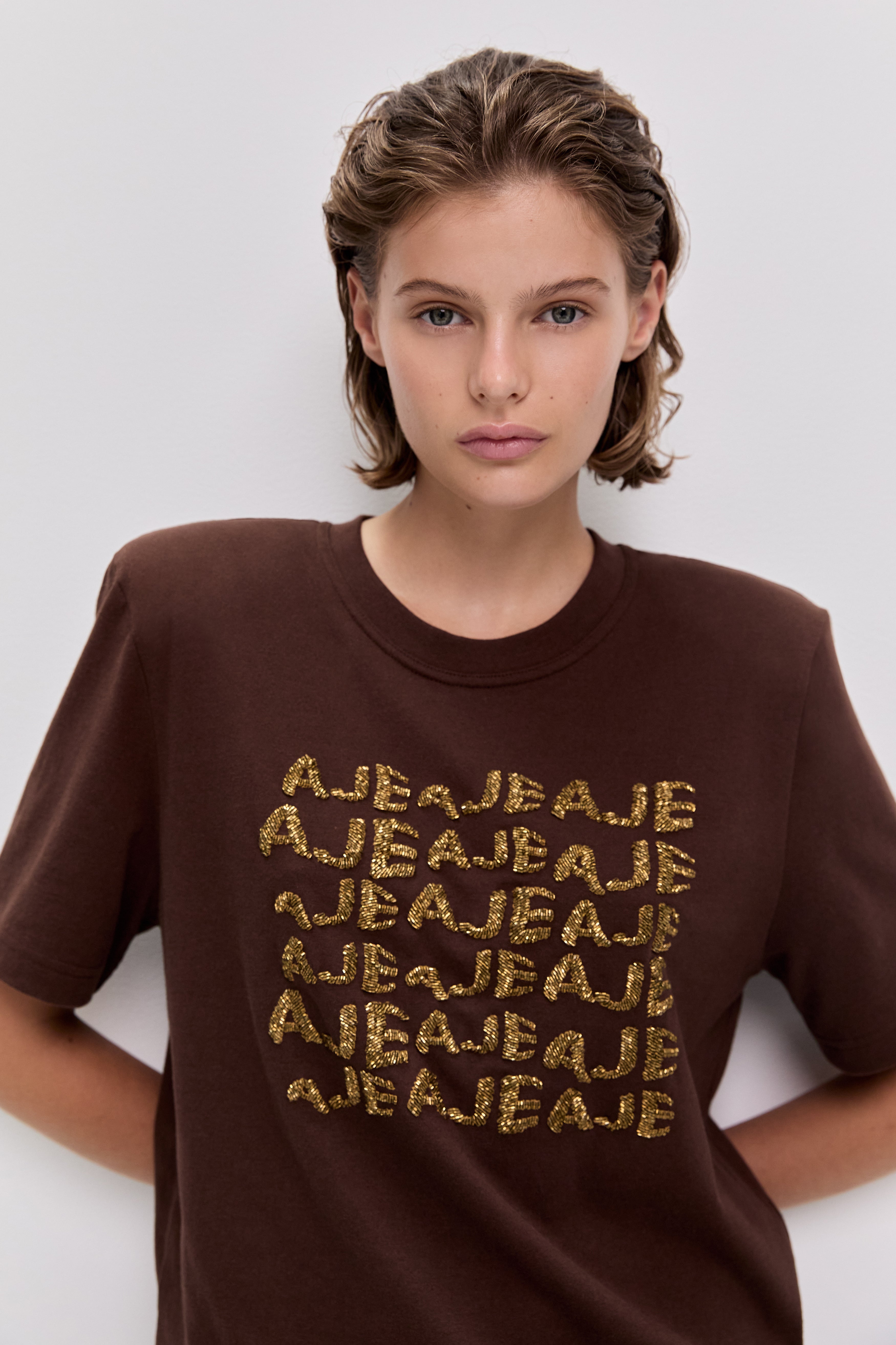 26SU1612_CHOC_4_1771468471