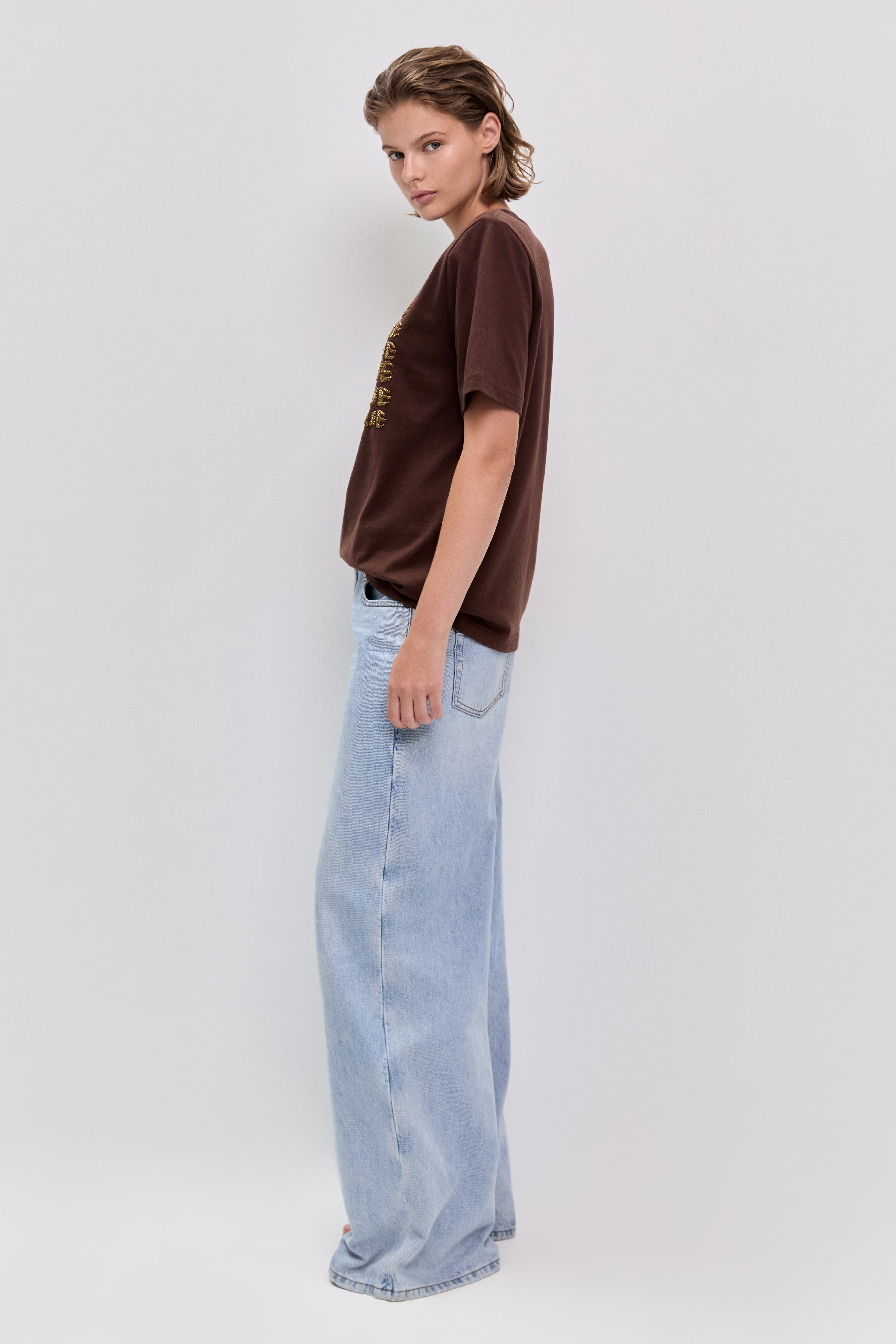 26SU1612_CHOC_5_1771468474