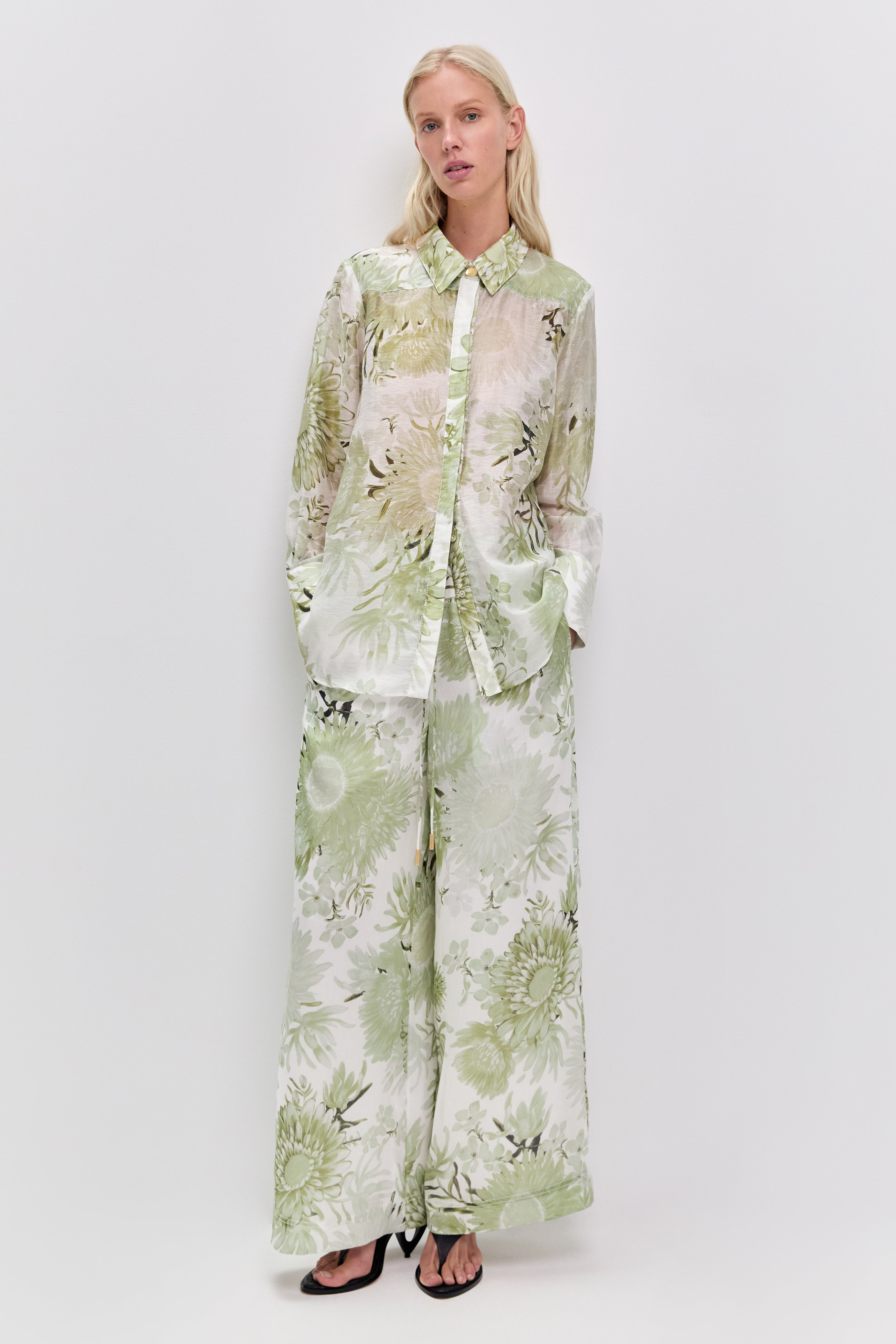 26SU1615_OLI-NA-FL_6_1771468554