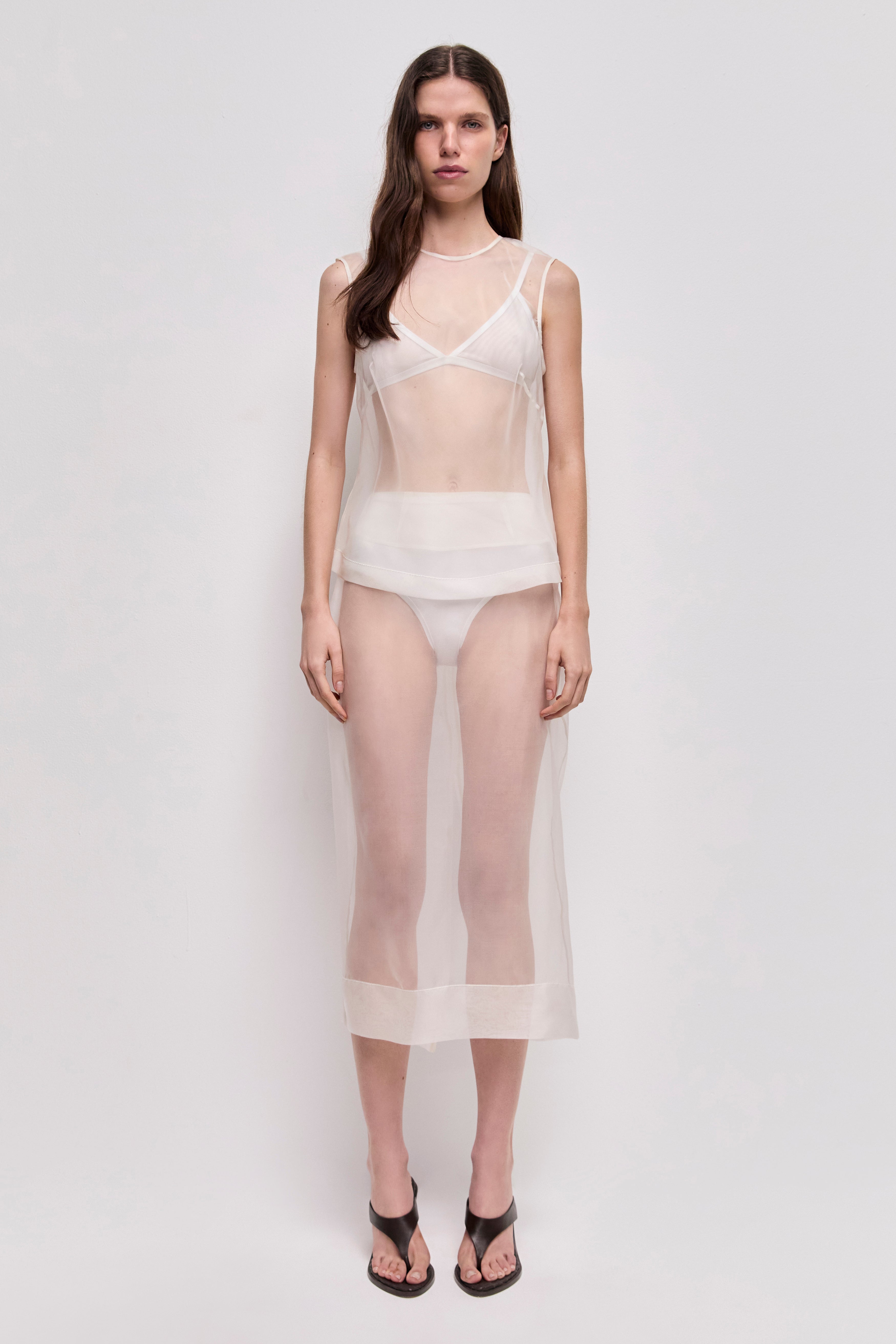 26SU1624_IVRY_1_1772493900