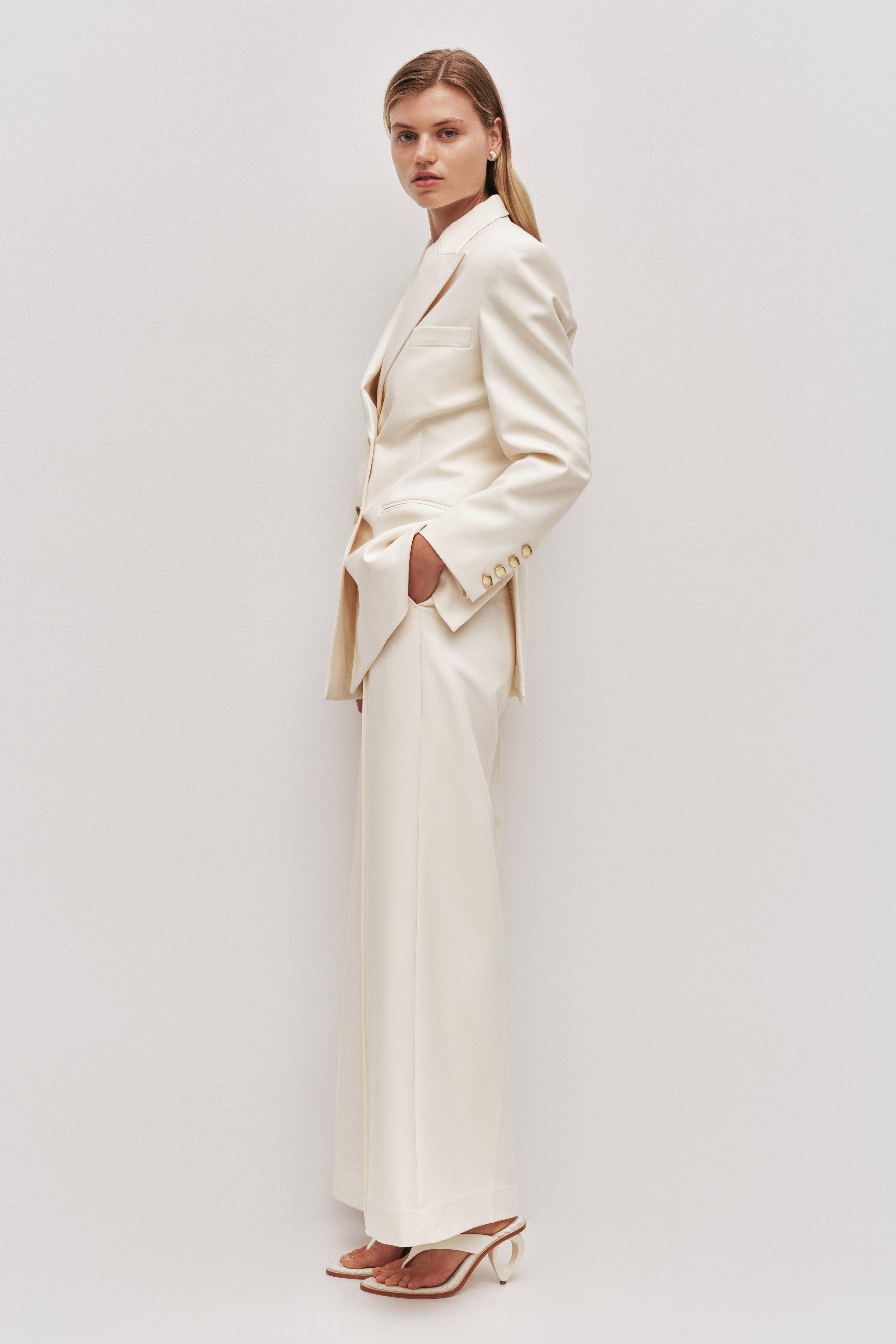 26SU2082_VAN_5_1768969890