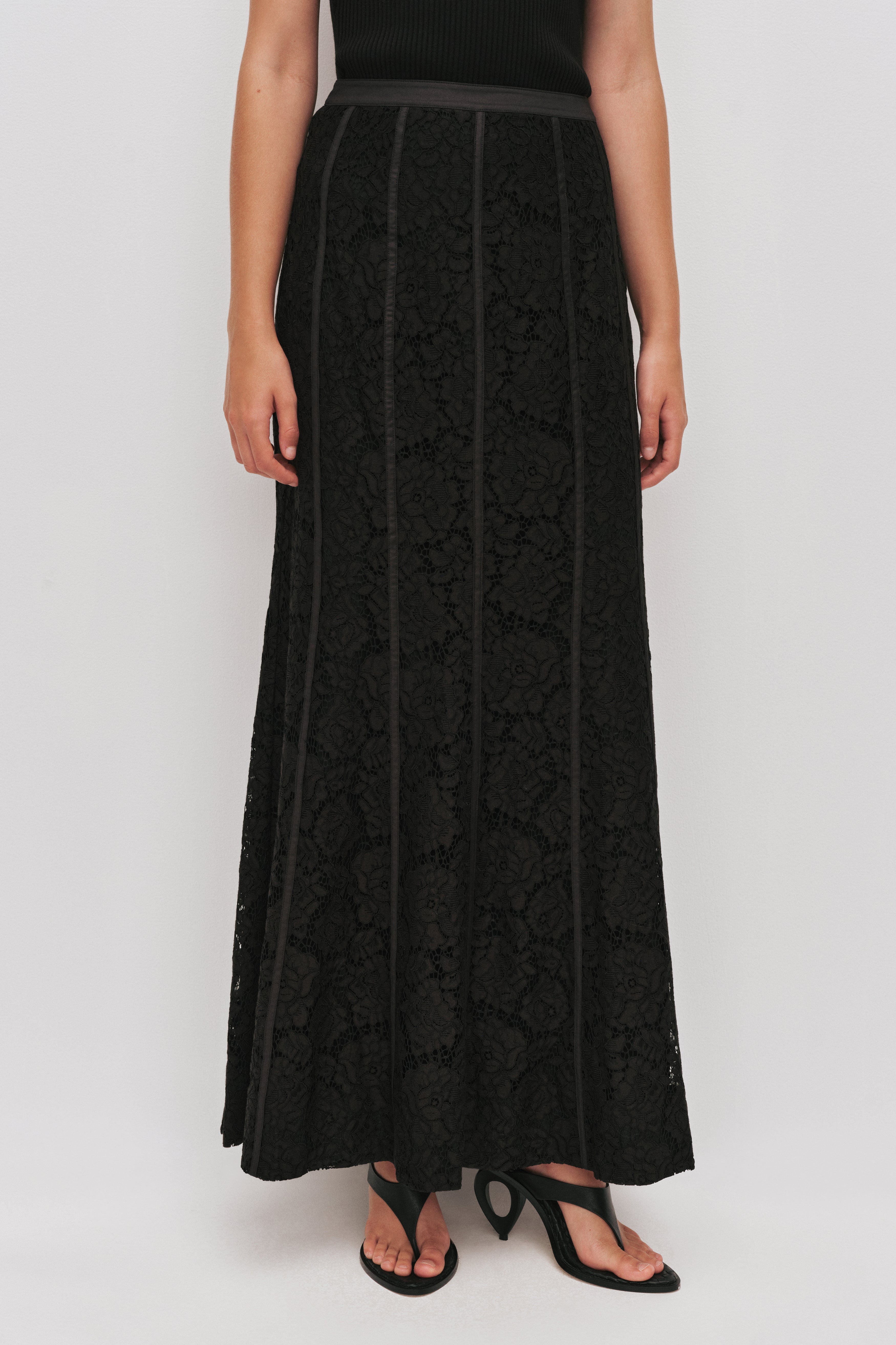 26SU4132_BLK_3_1770675760