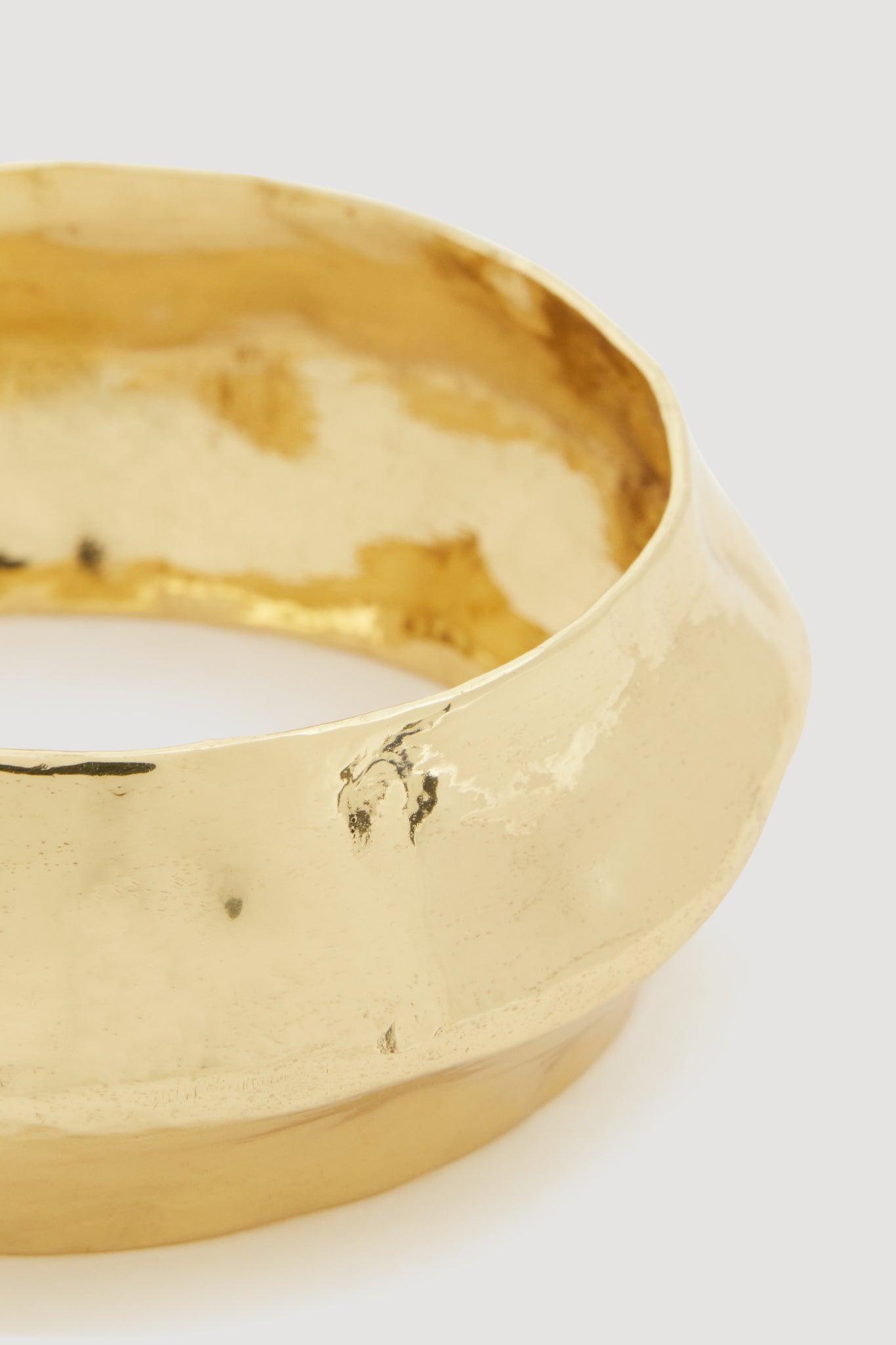 26SU6774_GLD_2_1771803281