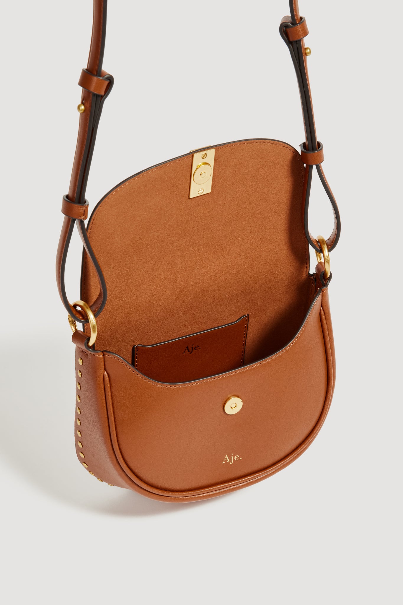 26SU6798_SPCD-CHAI_3_1768867950