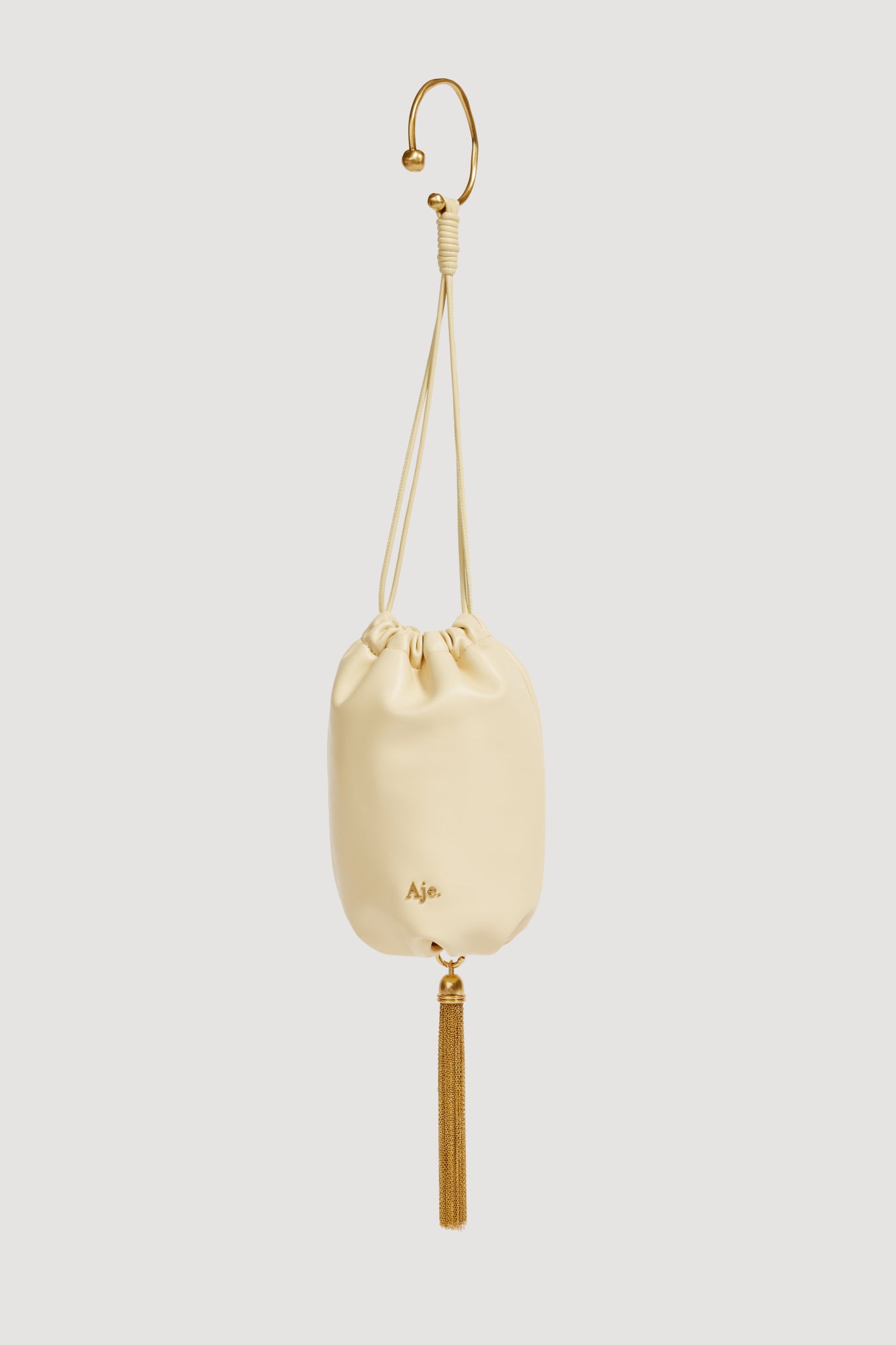 26SU6804_BUTTER_1_1768868197