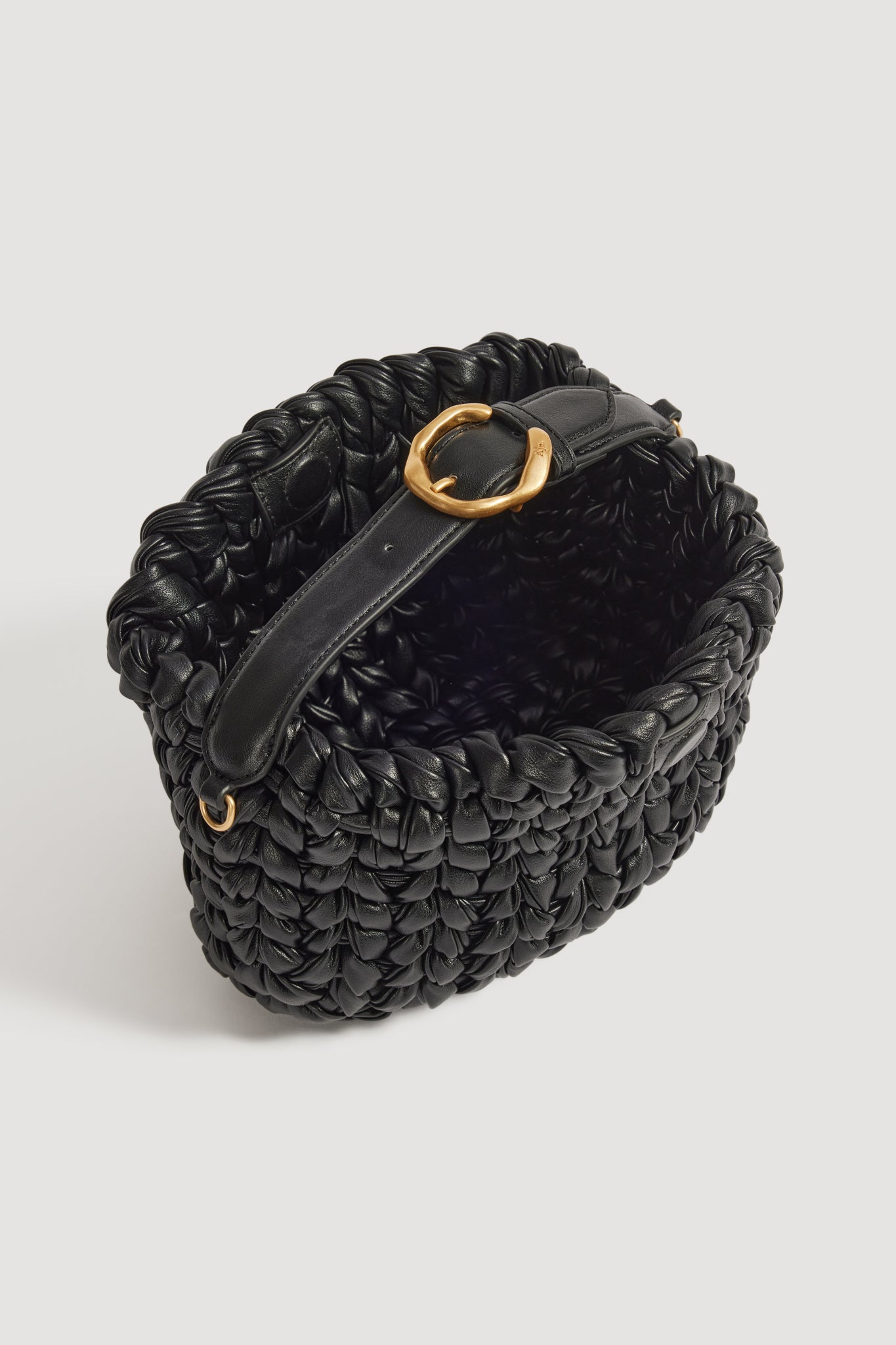 26SU6815_BLK_3_1771208861