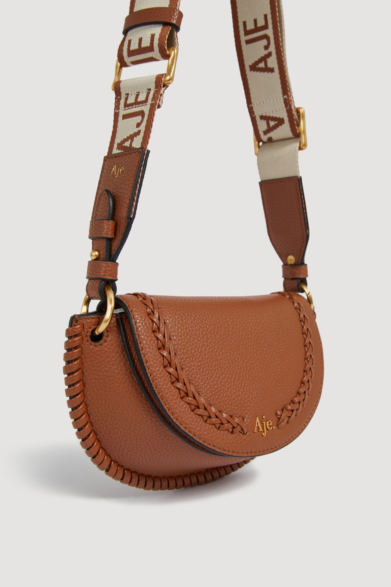 26SU6825_SPCD-CHAI_2_1765331703