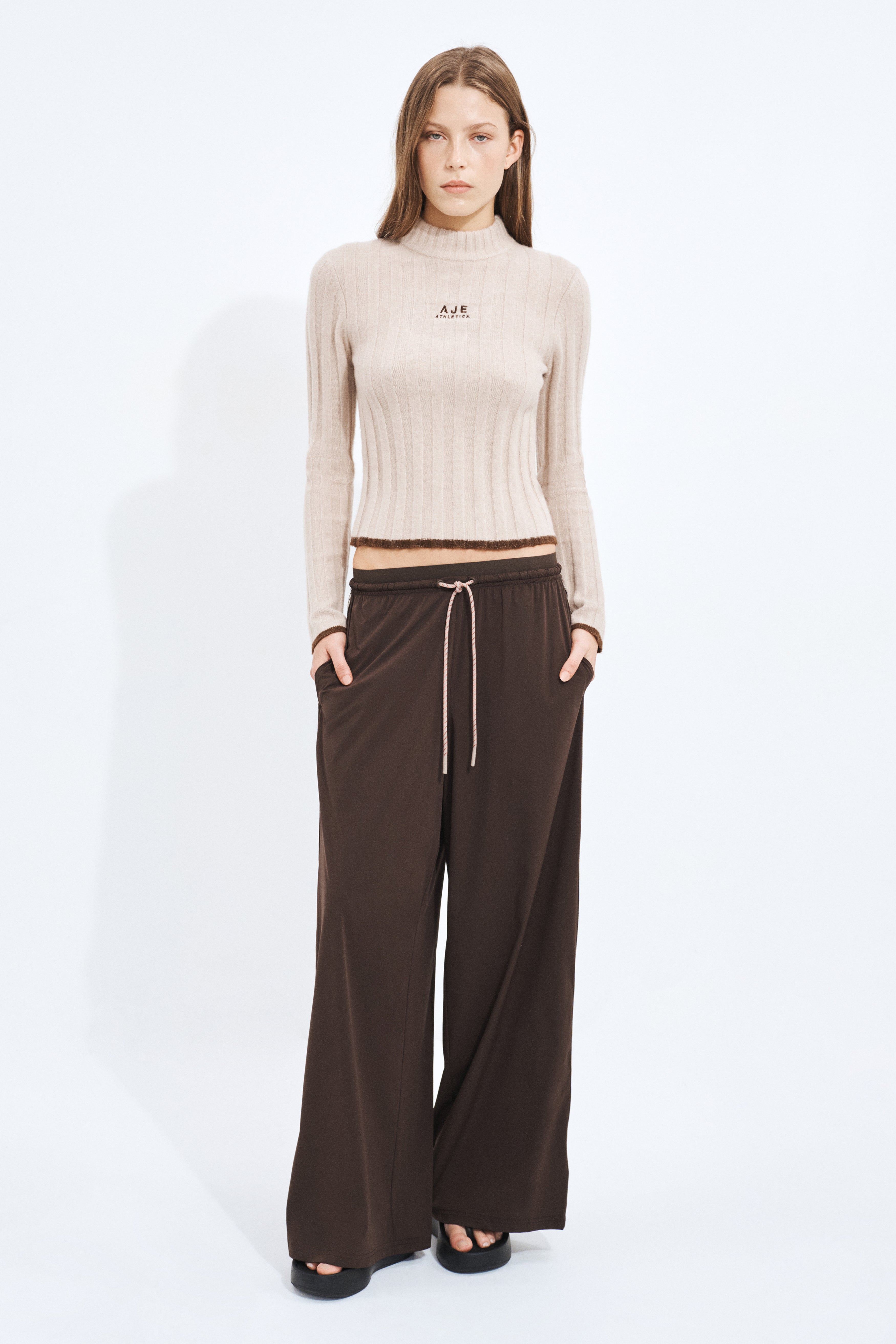 Double Waist Band Logo Pant 513