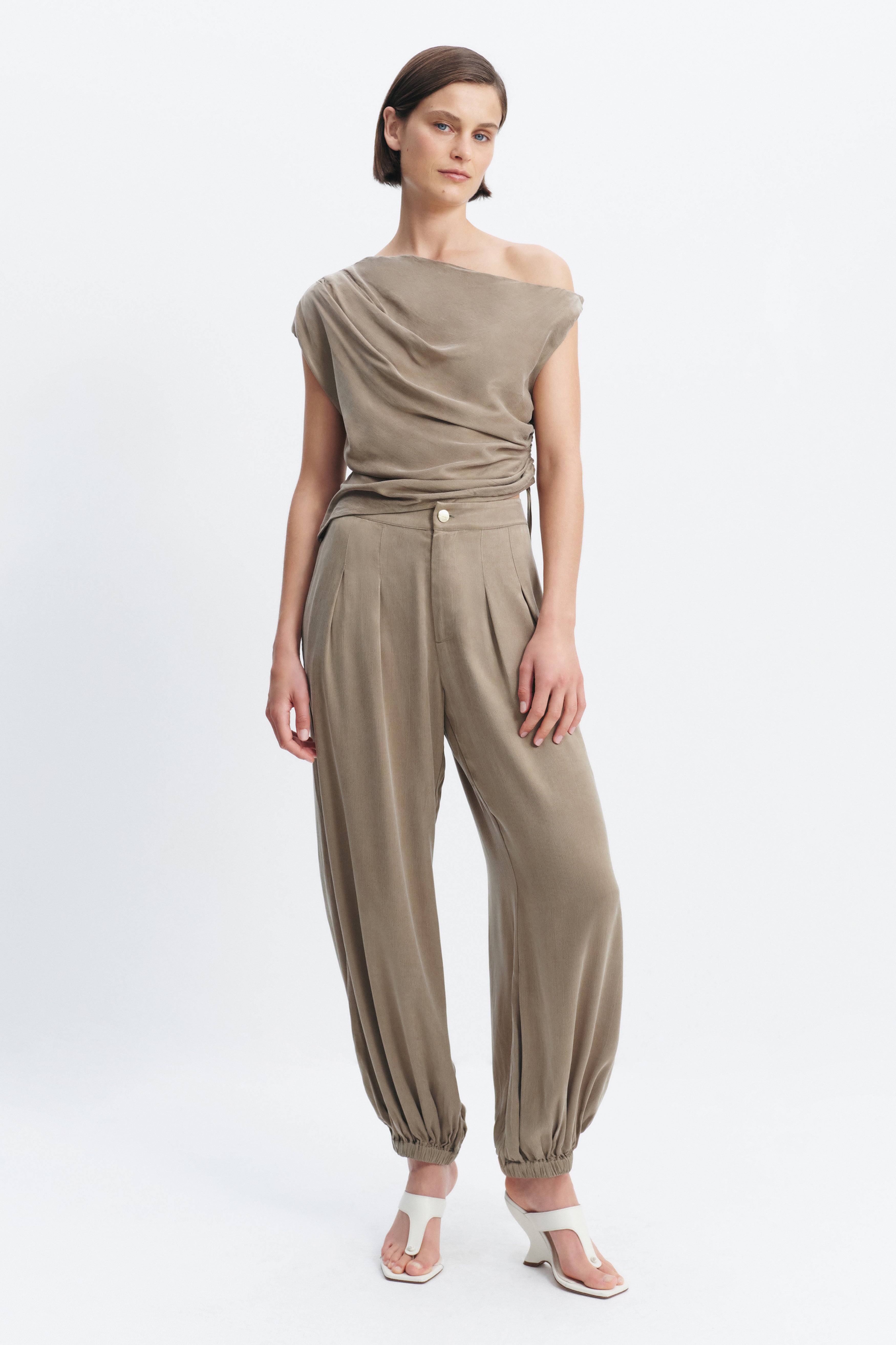 271AS1003_OLV_4_1784698901