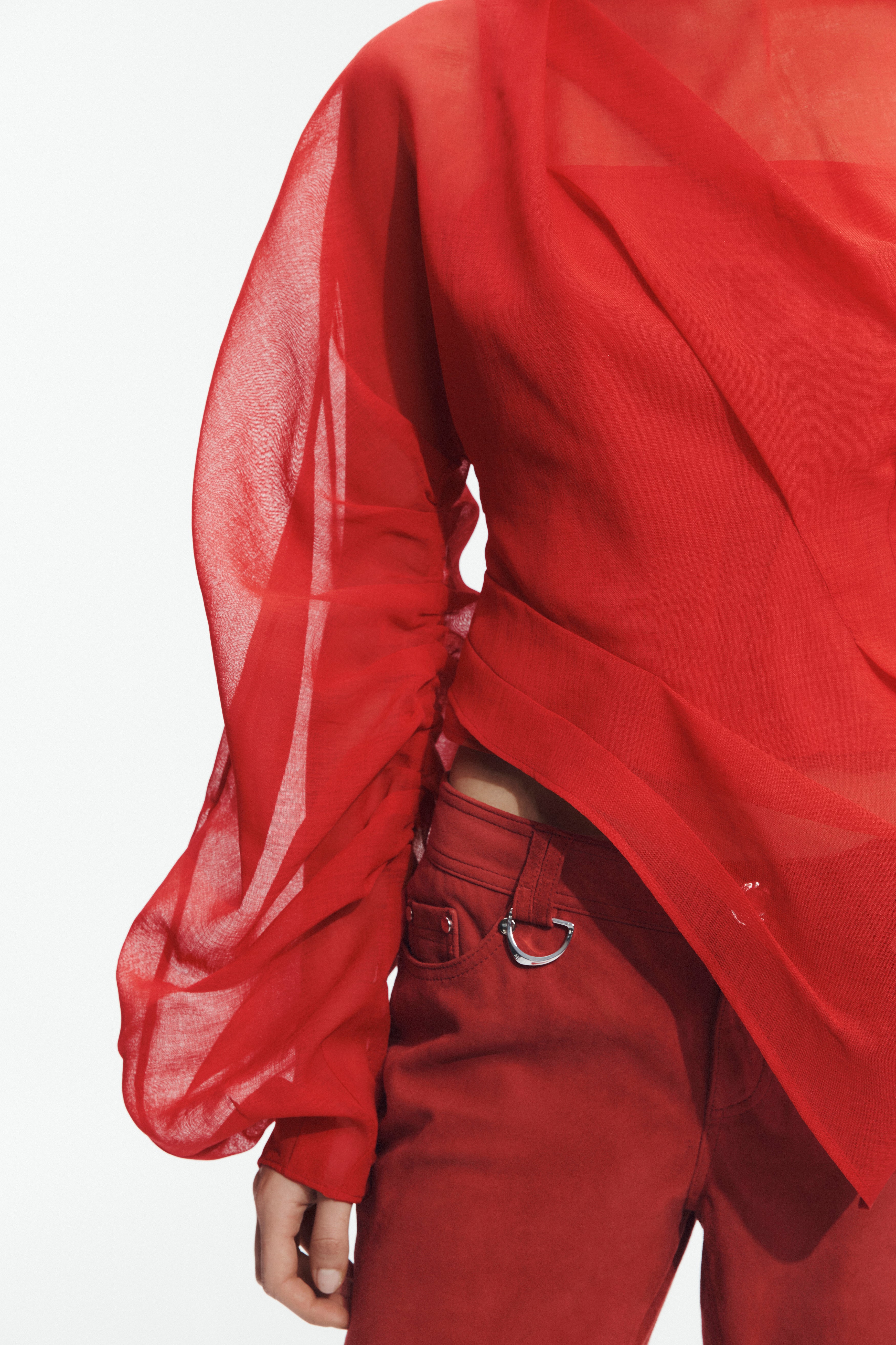 27RE1299_SCAR-RED_3_1790722811