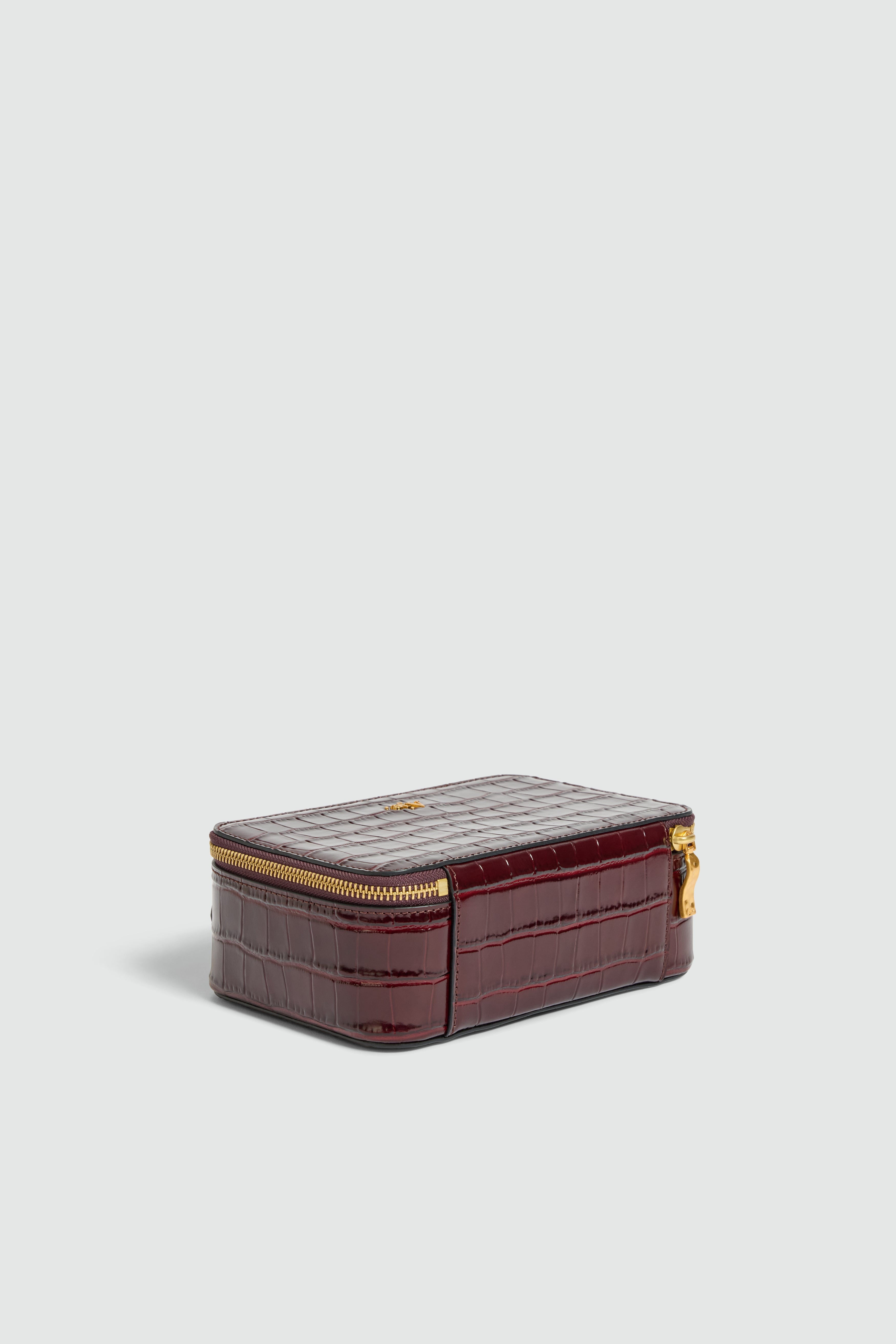 27RE8039_MERLOT_4_1792041155